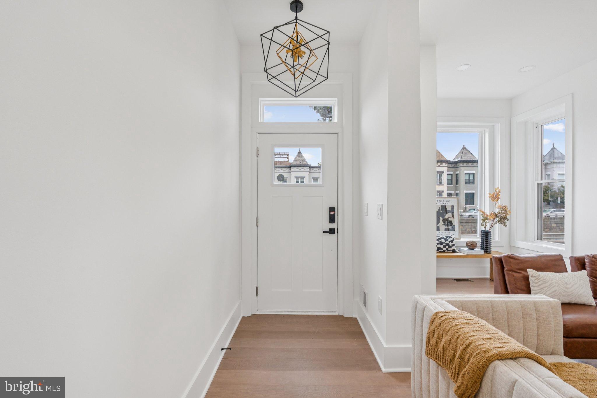 1827 NORTH CAPITOL STREET NE