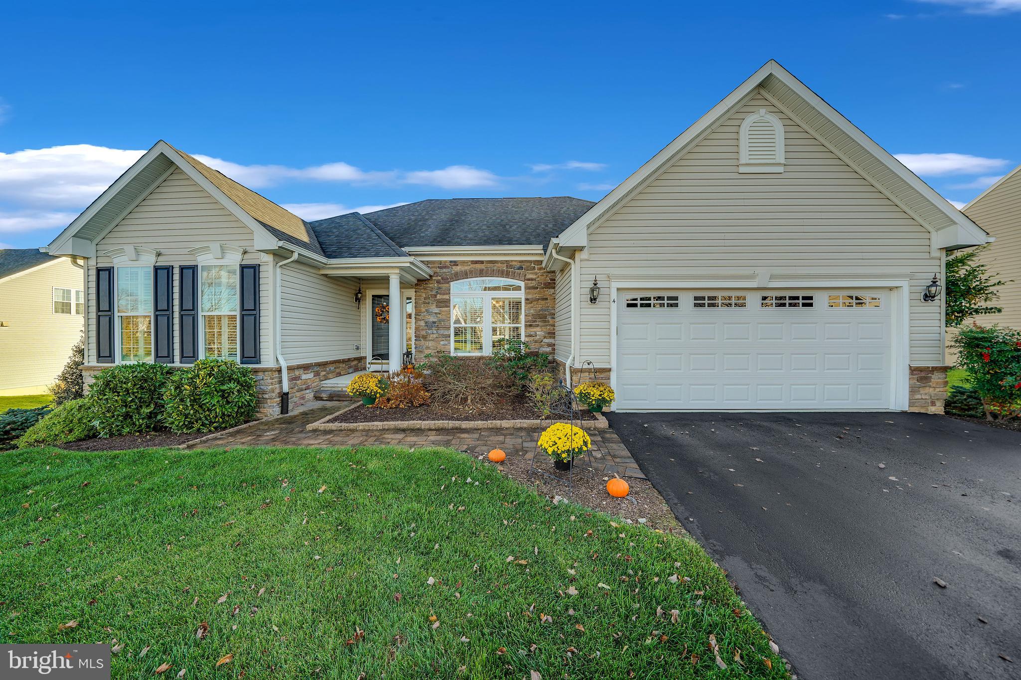 TRADITIONS AT INNI - Residential