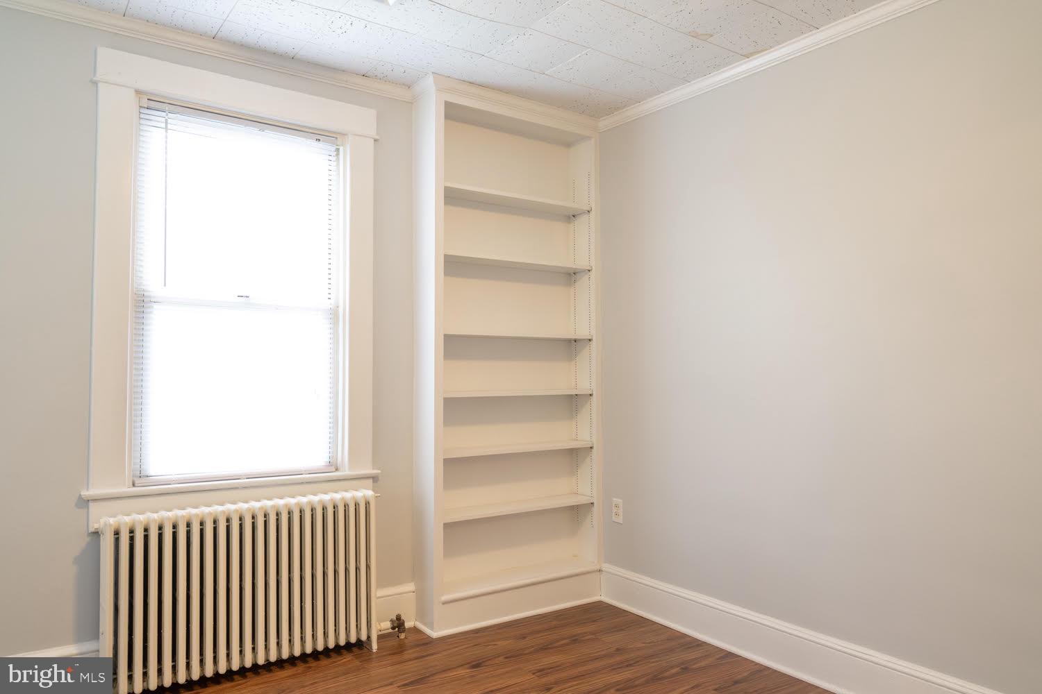 LYON VILLAGE - Residential Lease