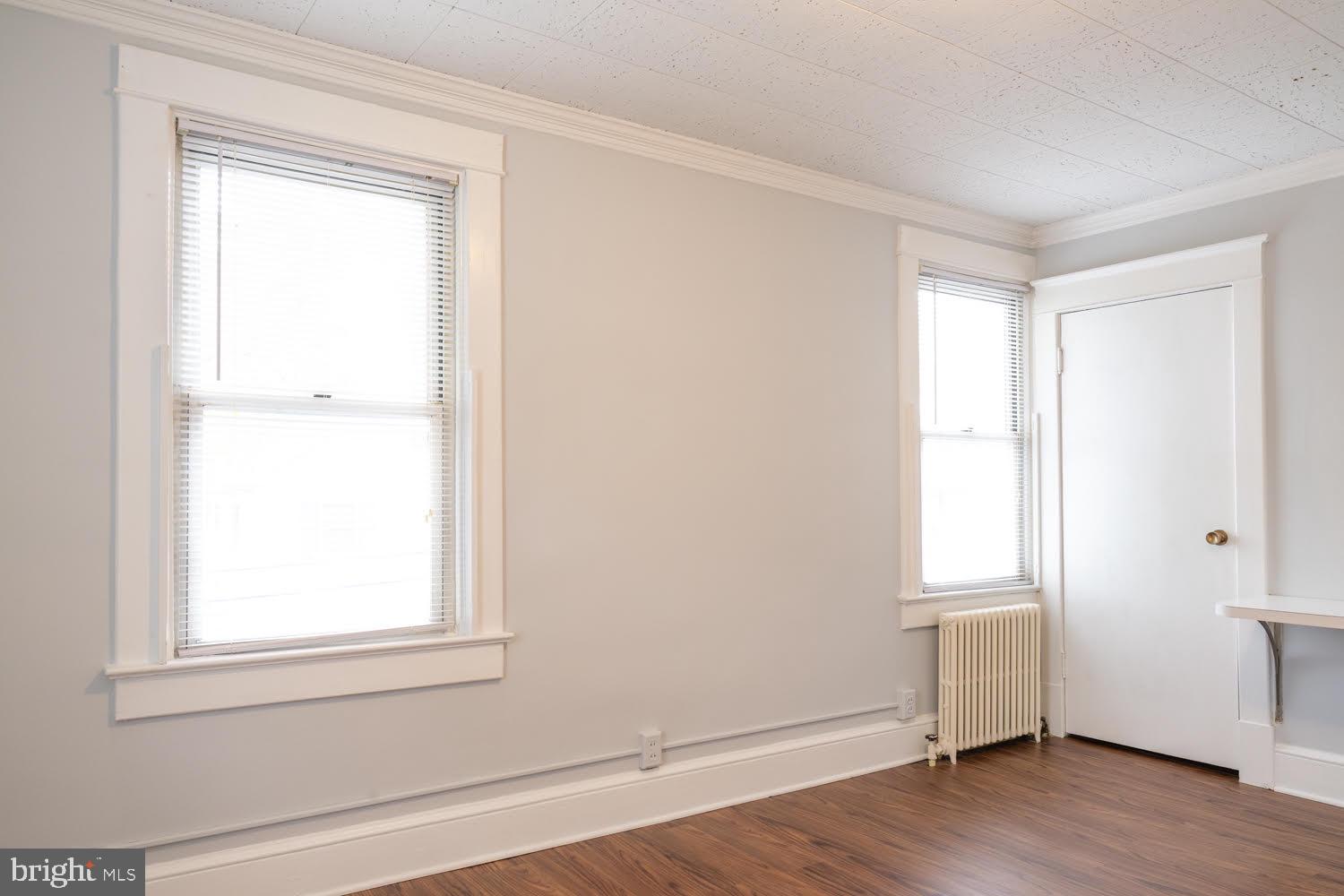 LYON VILLAGE - Residential Lease