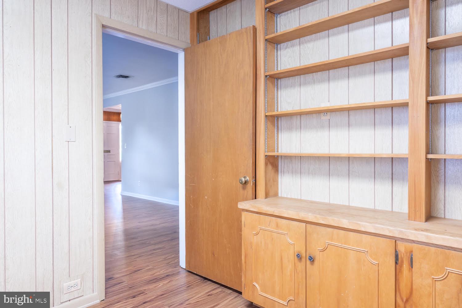 LYON VILLAGE - Residential Lease