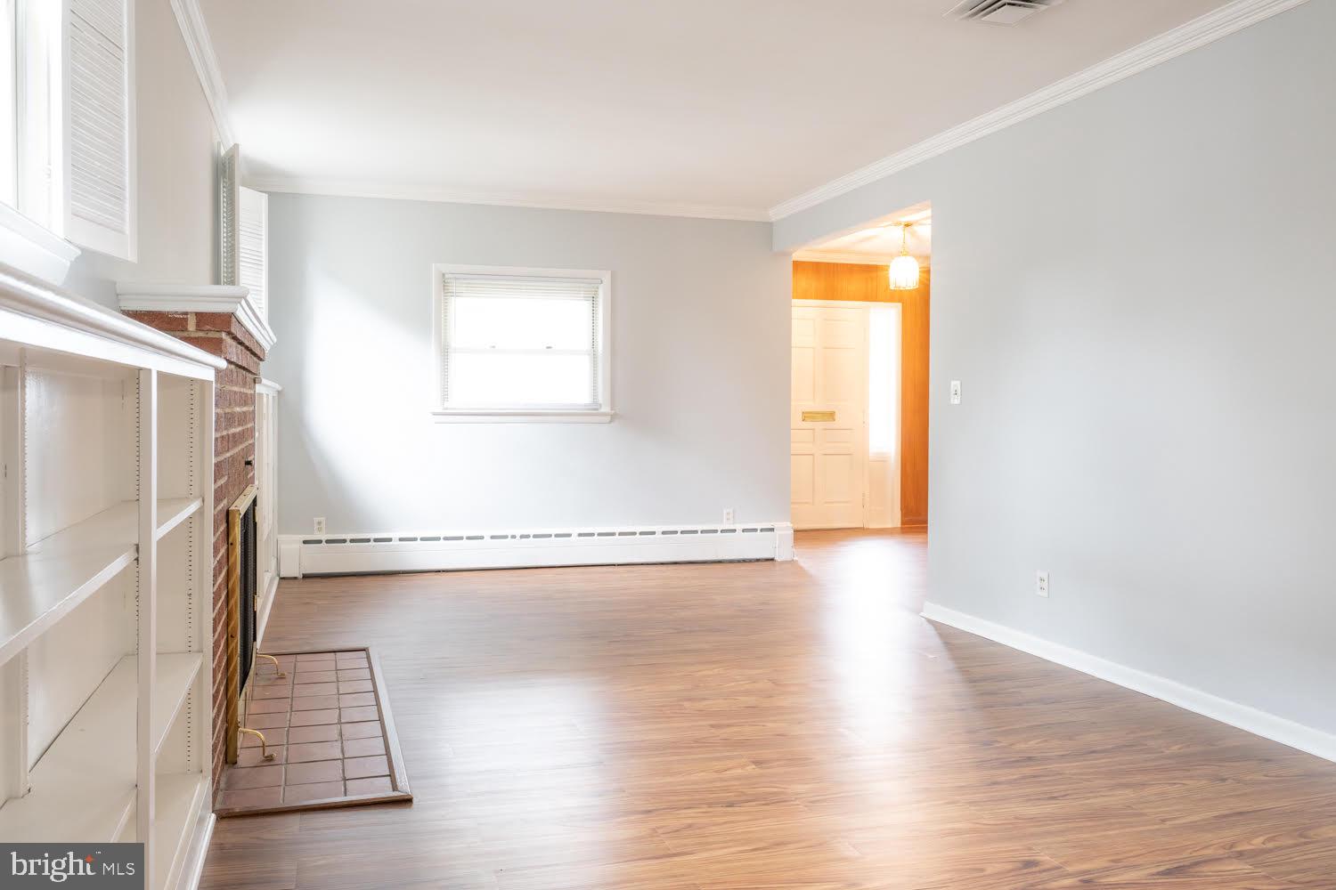 LYON VILLAGE - Residential Lease