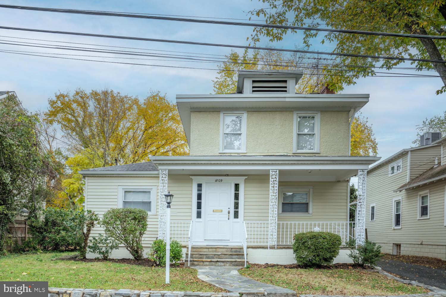 LYON VILLAGE - Residential Lease