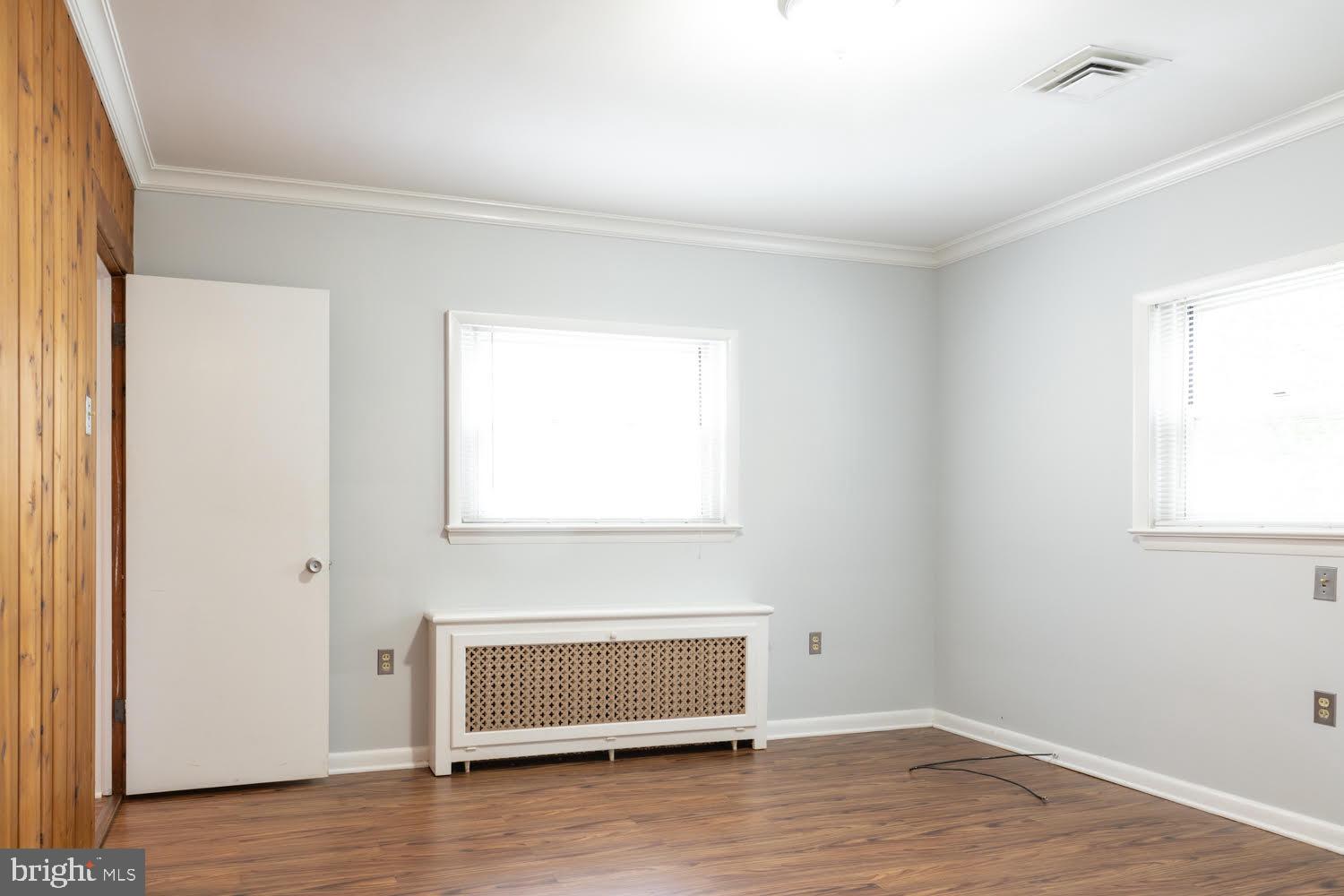 LYON VILLAGE - Residential Lease