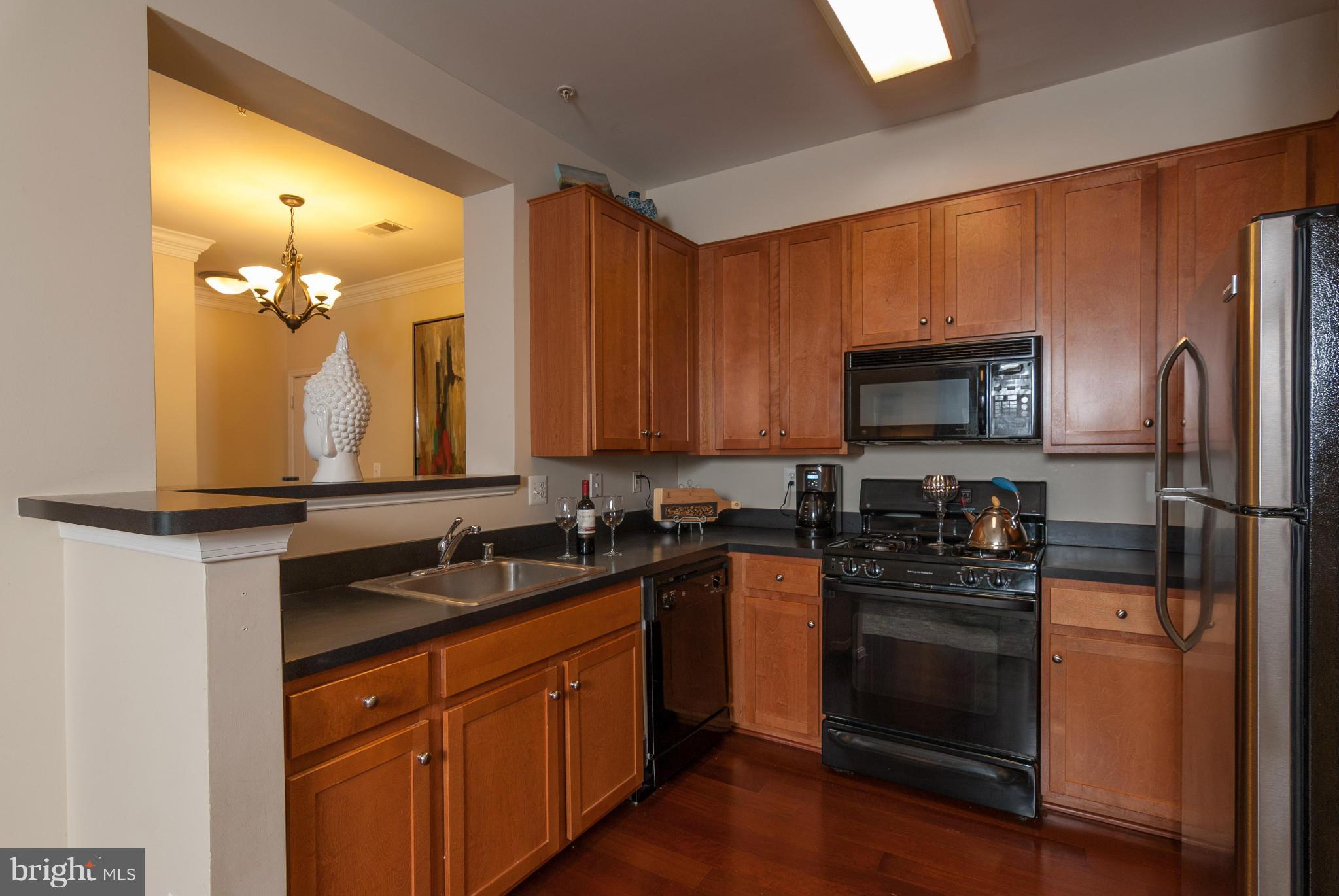 EXCHANGE AT VAN DORN - Residential Lease