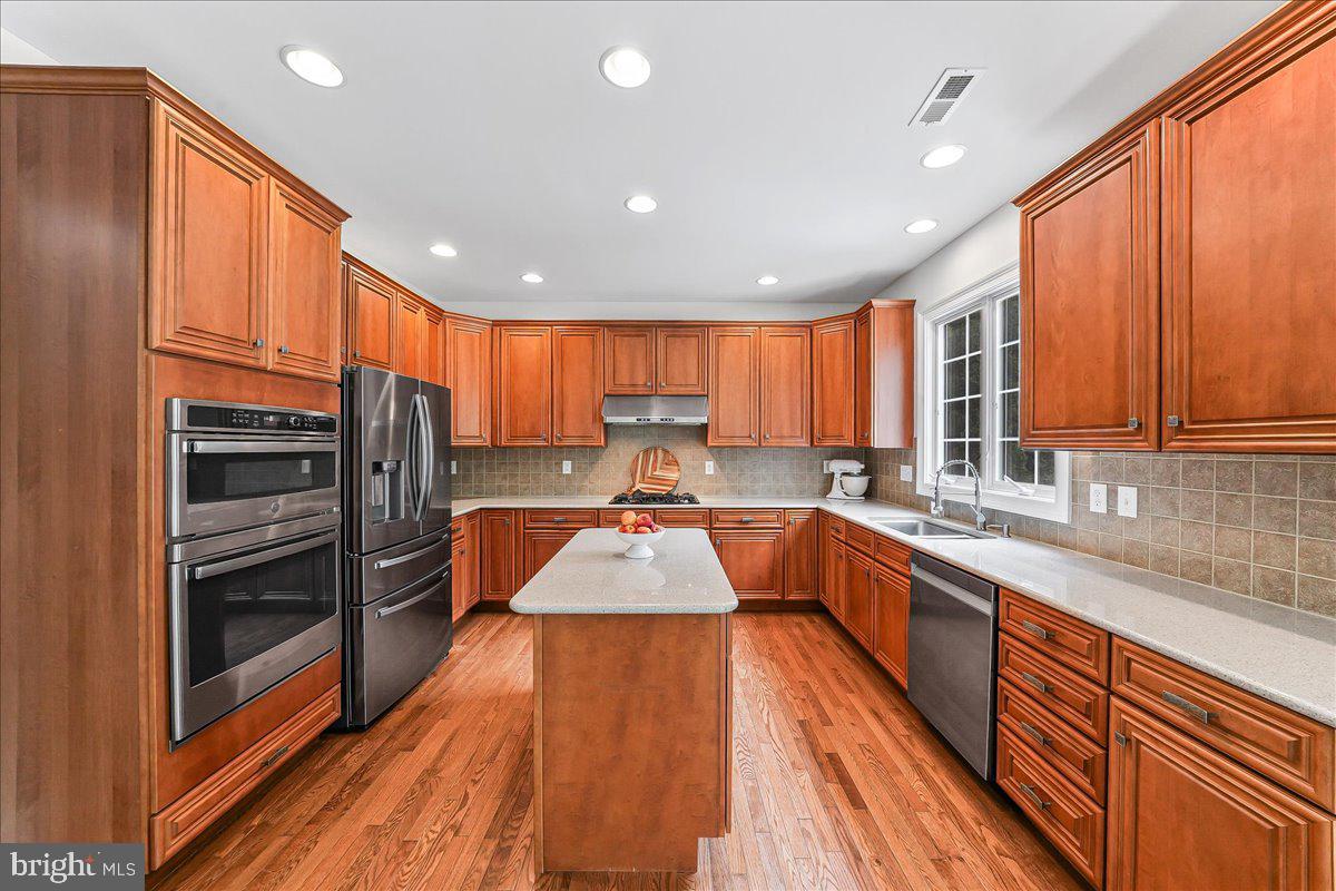 RIVERSIDE AT CHADDS - Residential