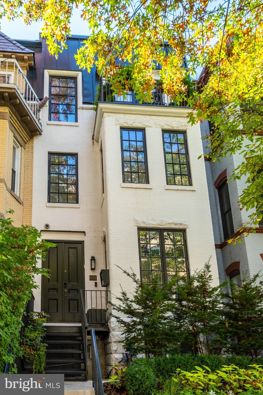 WEST END - Residential