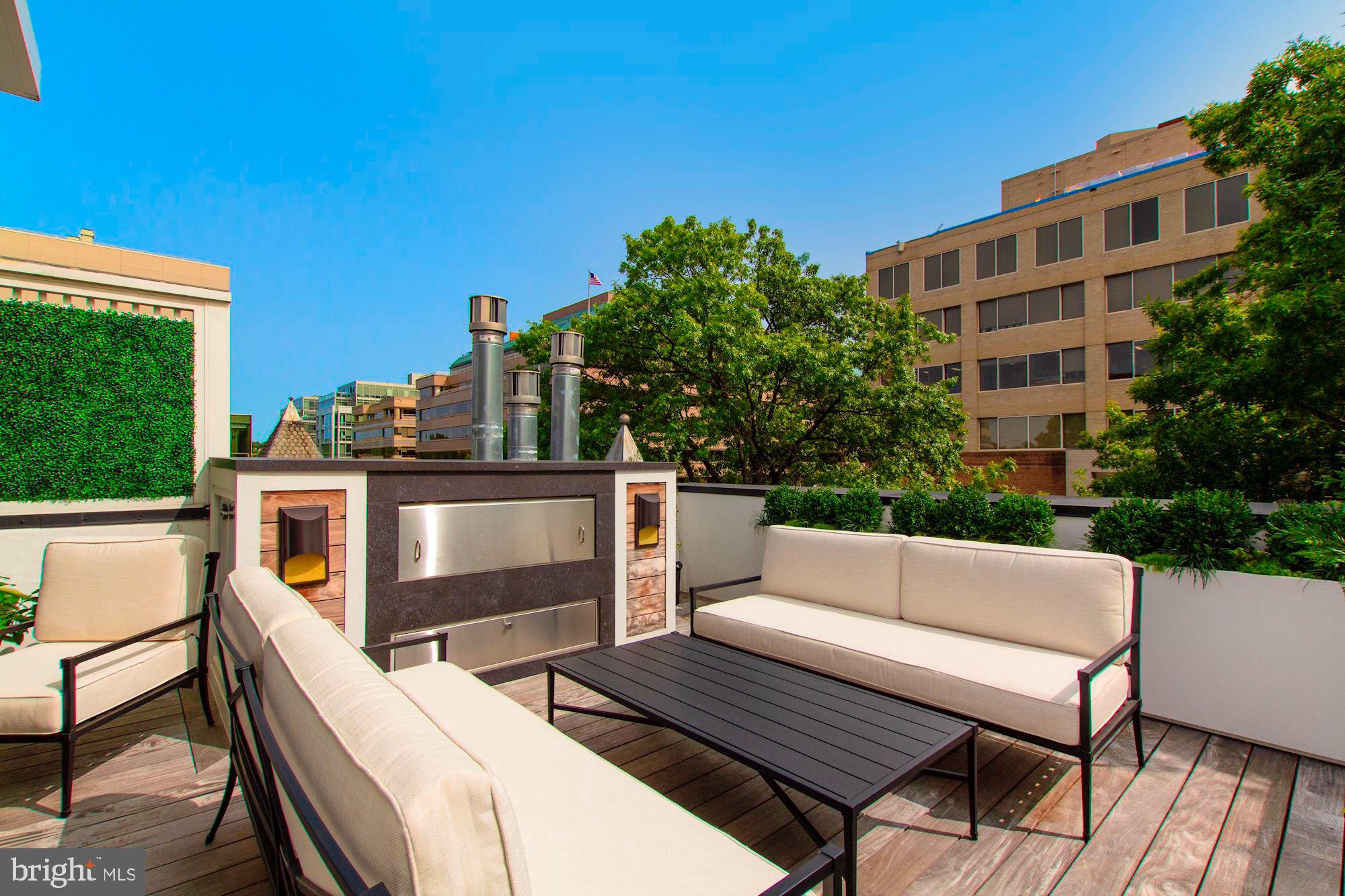WEST END - Residential