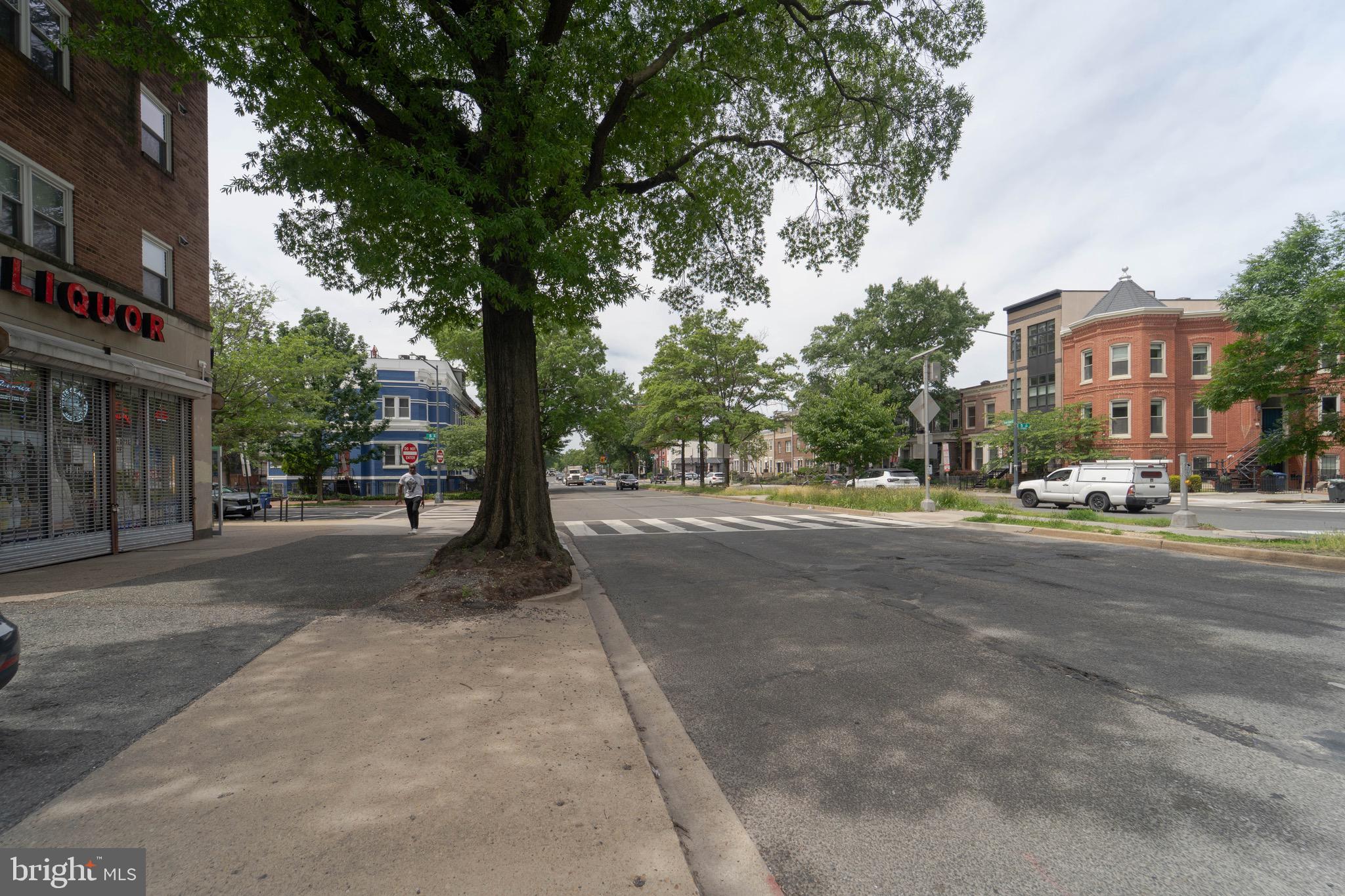 444 RHODE ISLAND AVENUE NW 201