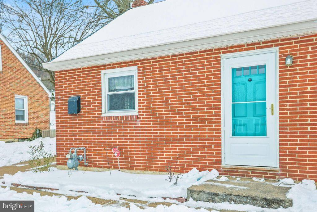 Photo of 102 Rockwood Avenue, YORK, PA 17406 (MLS # PAYK2096206)