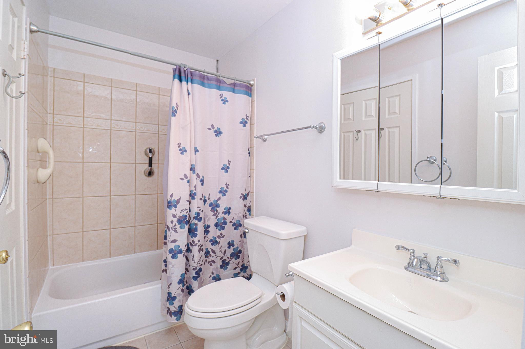 BONIFANT WOODS - Residential