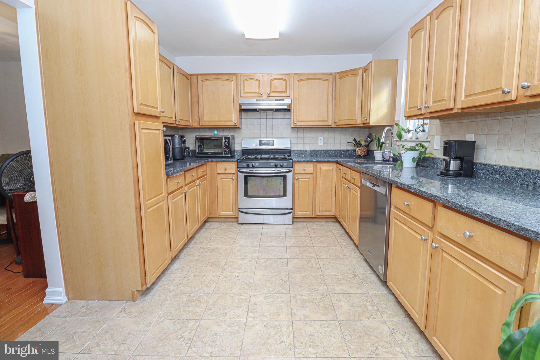 BONIFANT WOODS - Residential