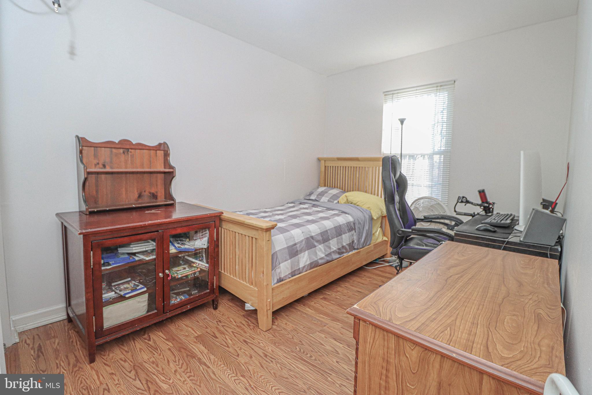 BONIFANT WOODS - Residential