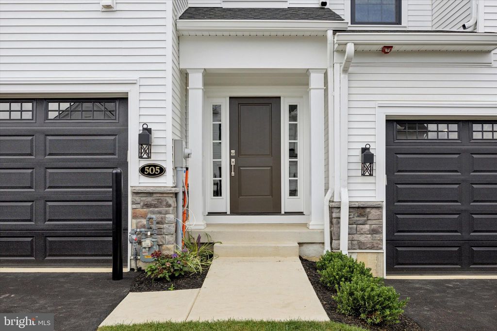 Photo of 506 Fullerton Farm Court Lot #22, WARRINGTON, PA 18976 (MLS # PABU2097424)