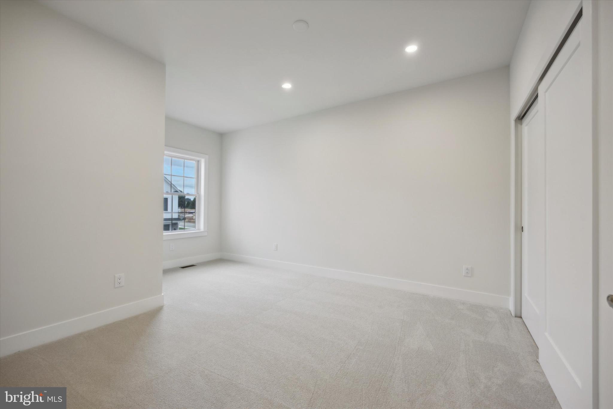 BARCLAY HILL - Residential