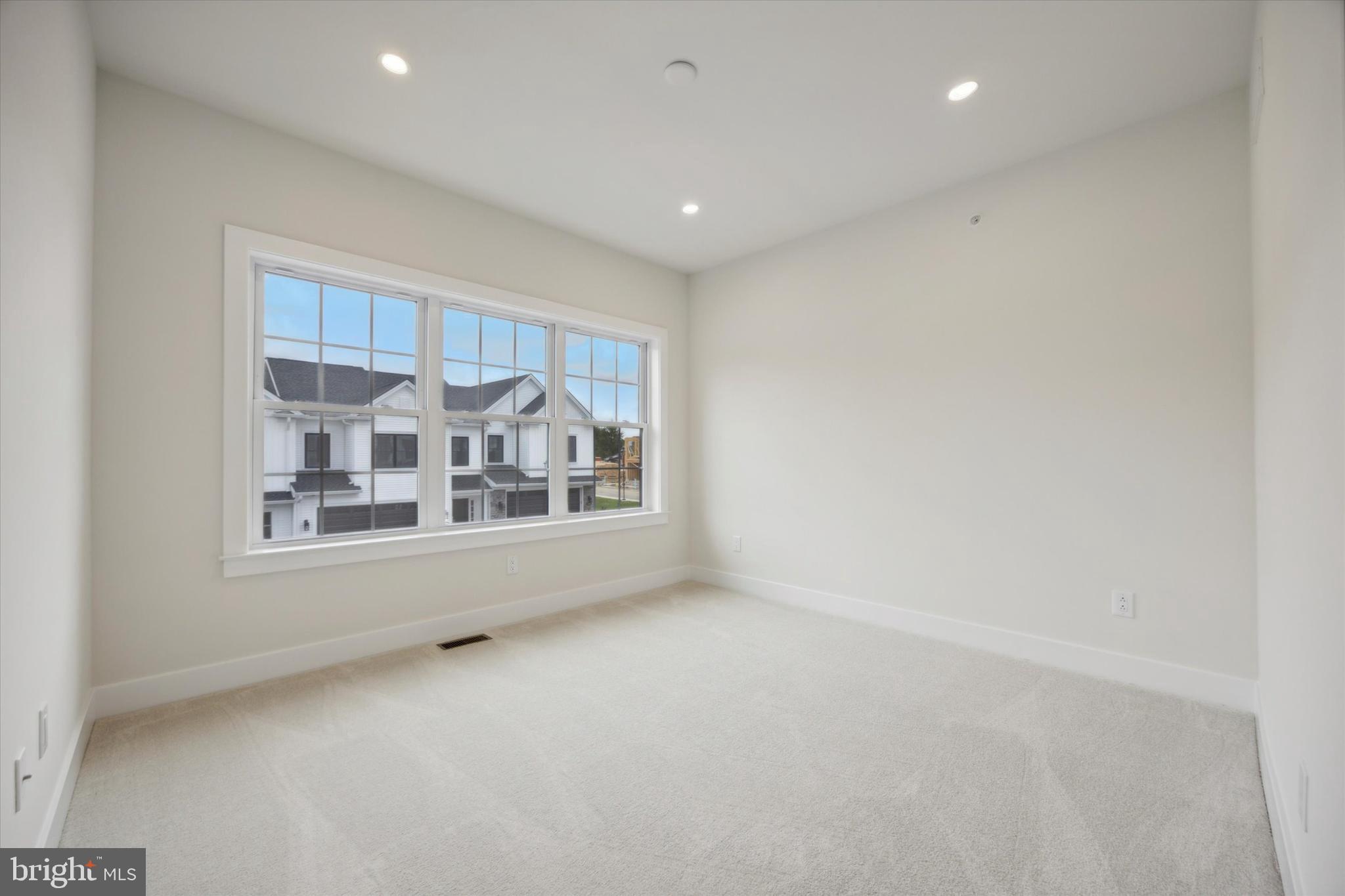 BARCLAY HILL - Residential