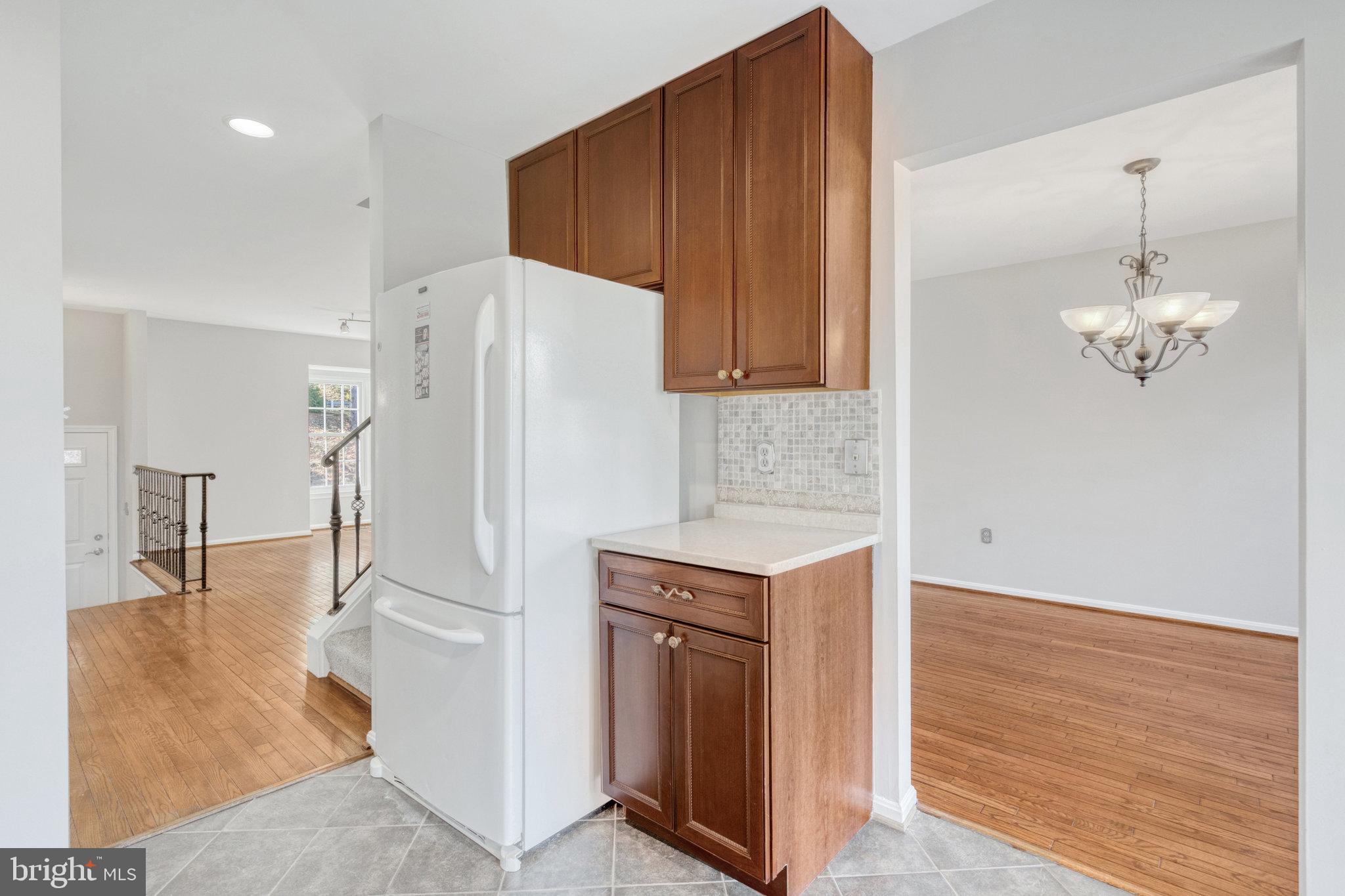 HUNTER VILLAGE - Residential