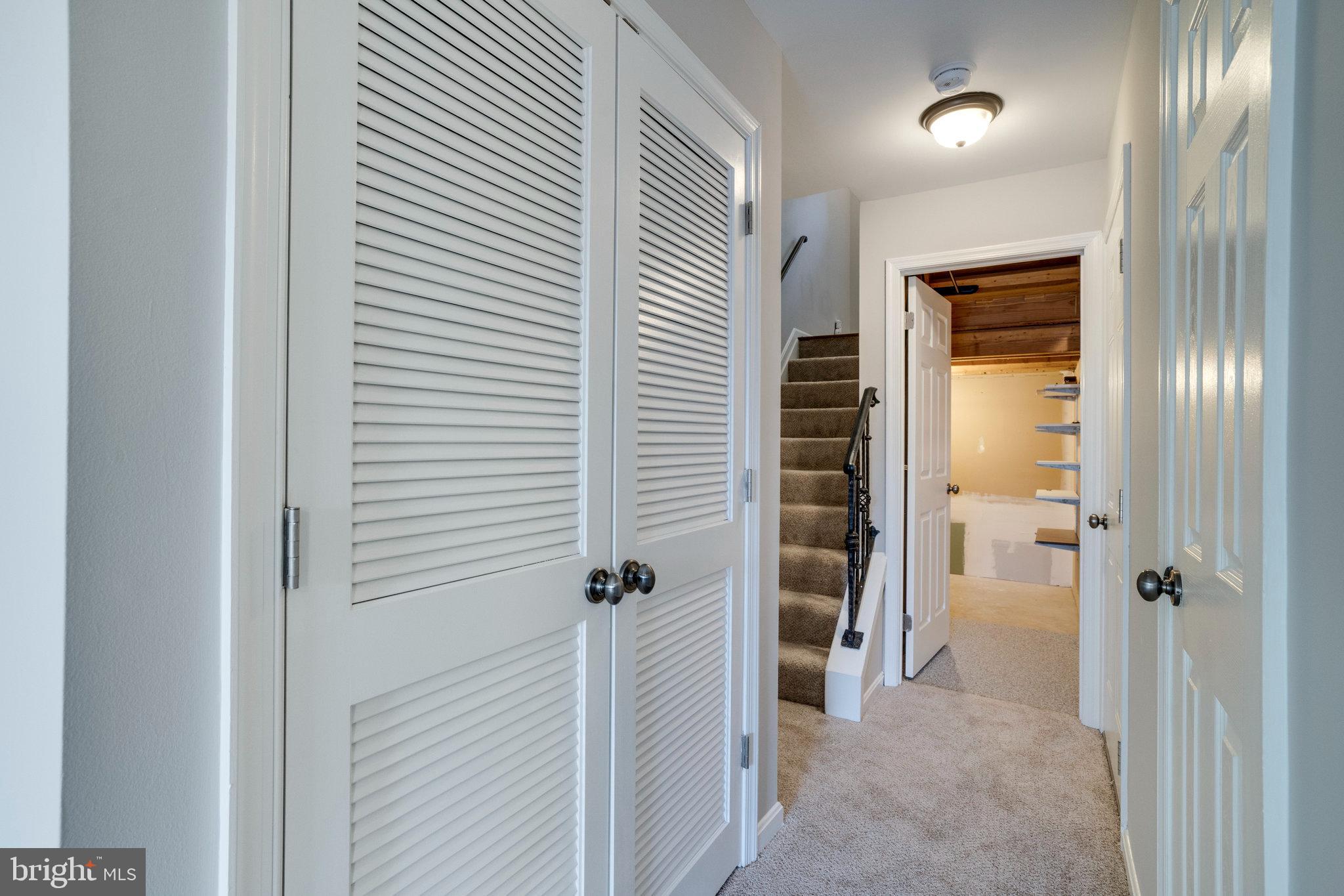 HUNTER VILLAGE - Residential