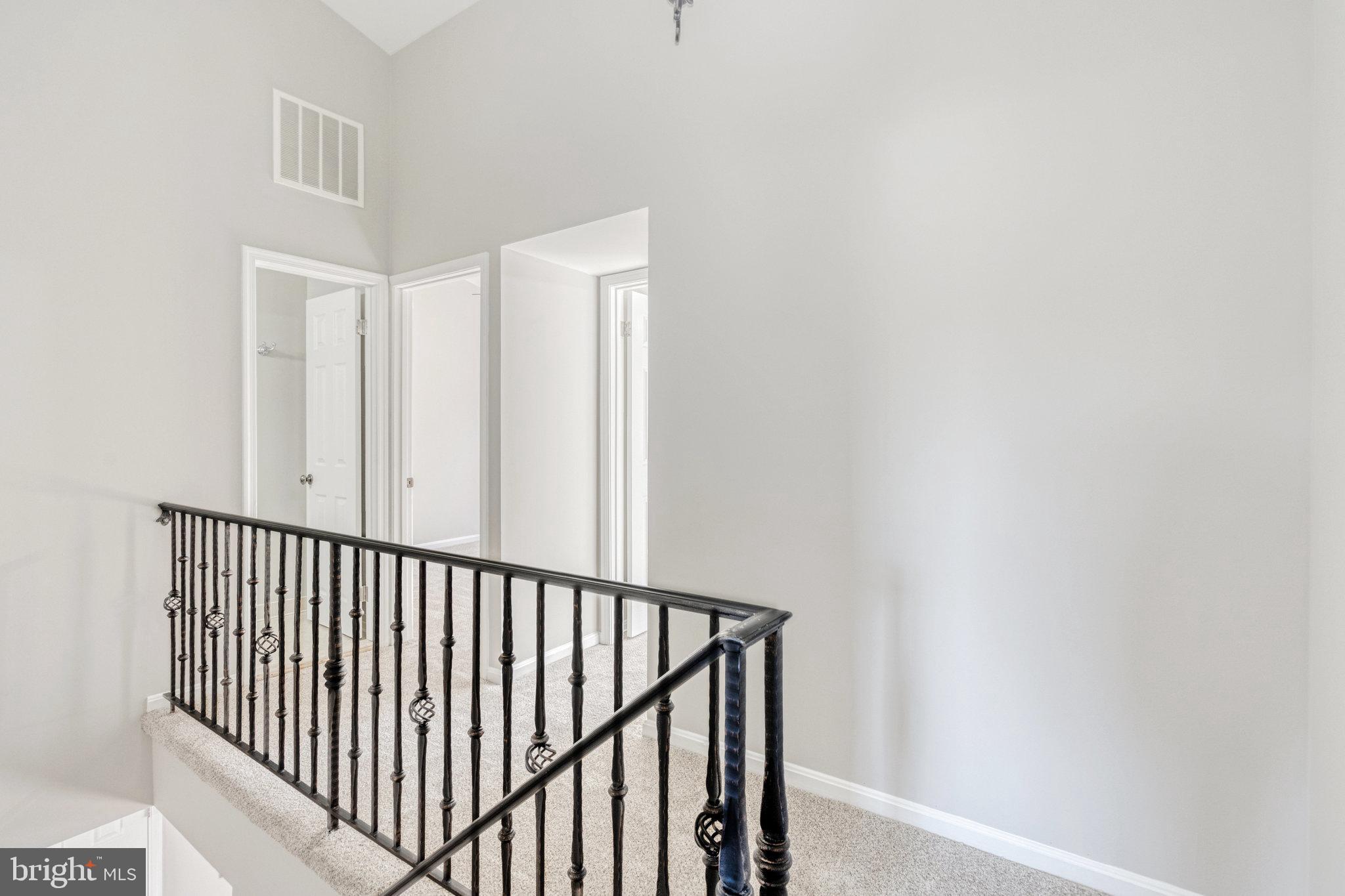 HUNTER VILLAGE - Residential