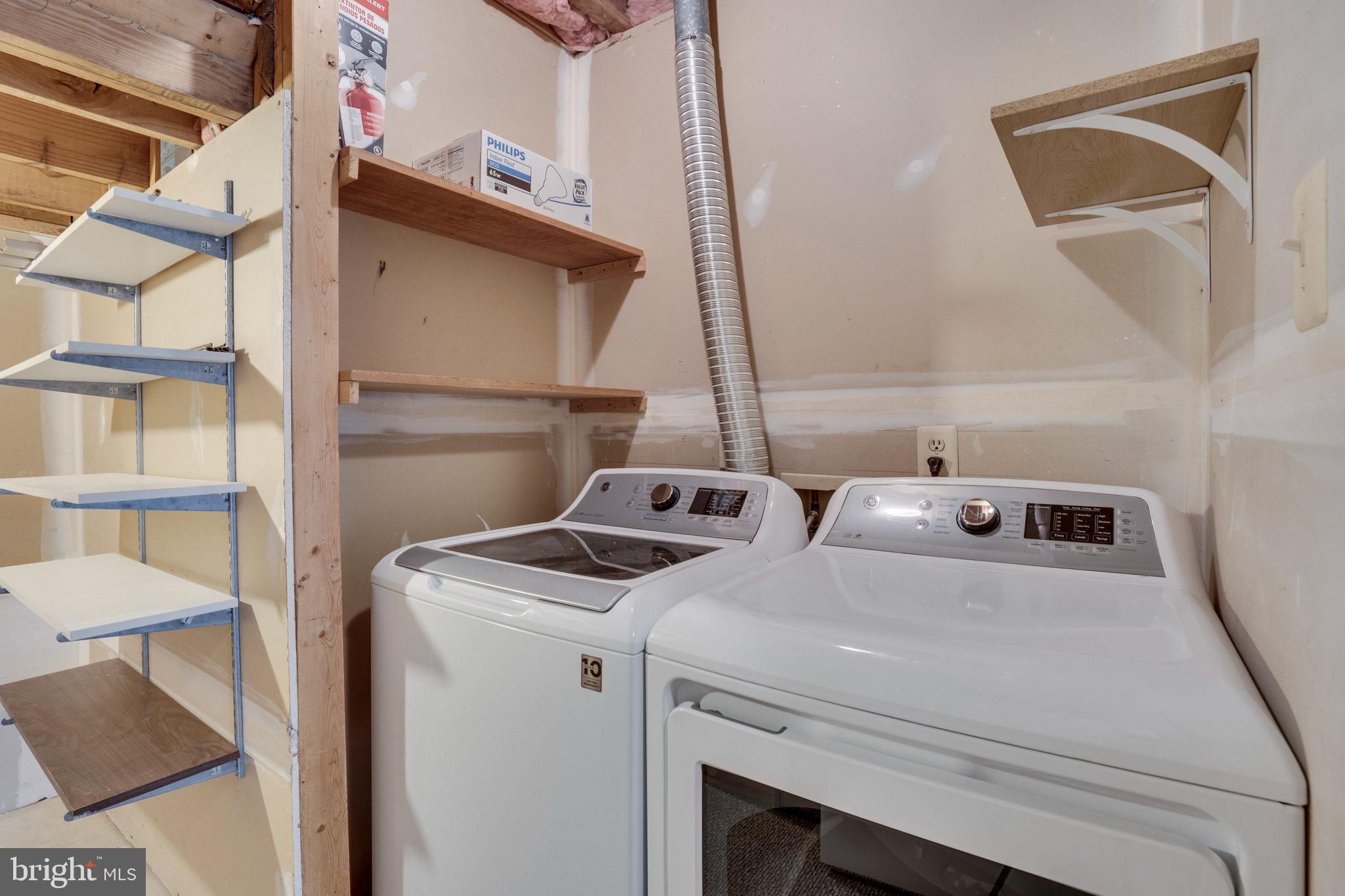 HUNTER VILLAGE - Residential