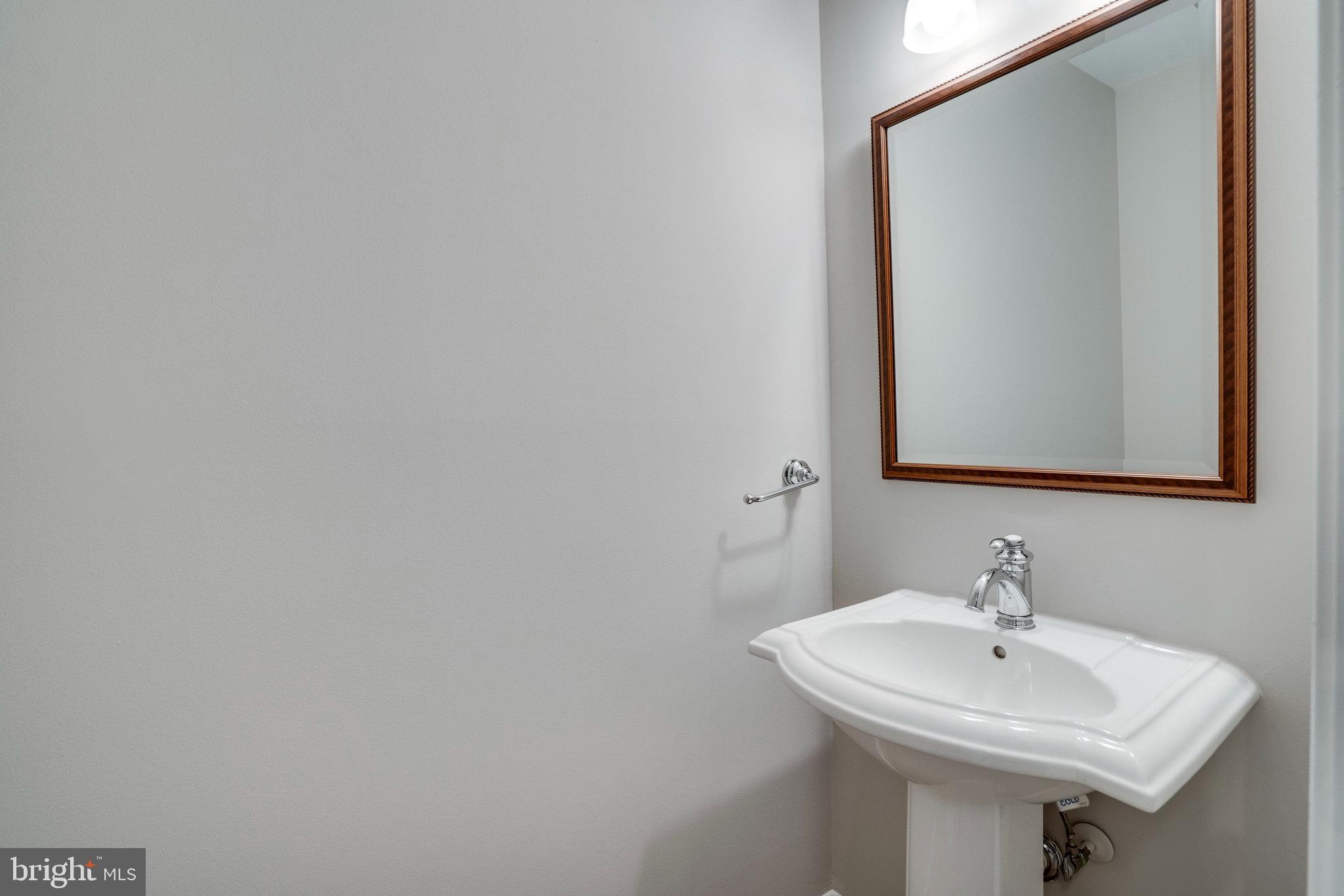 HUNTER VILLAGE - Residential