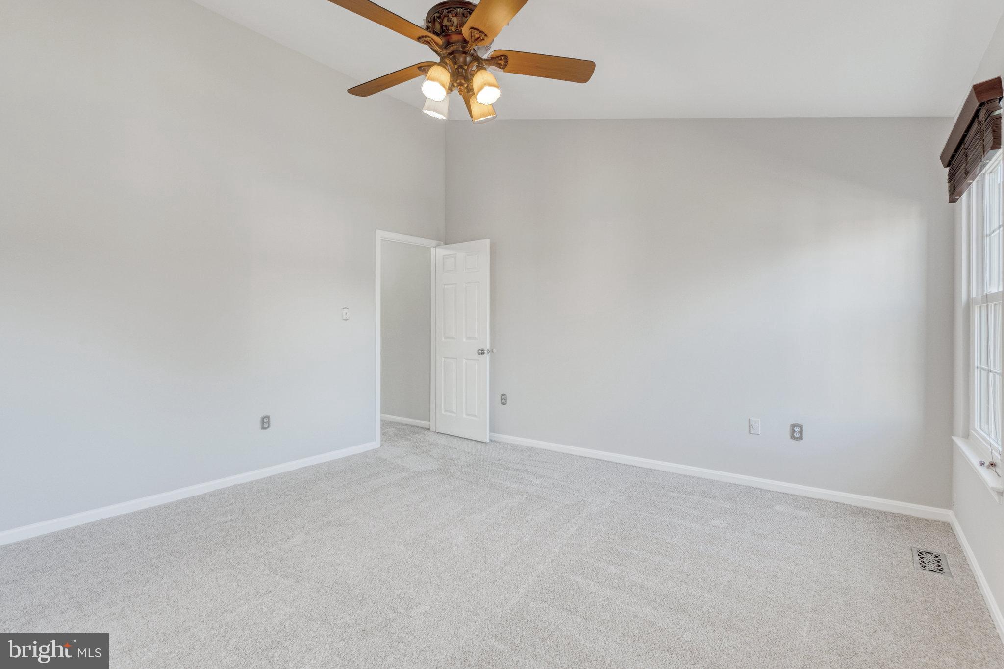 HUNTER VILLAGE - Residential