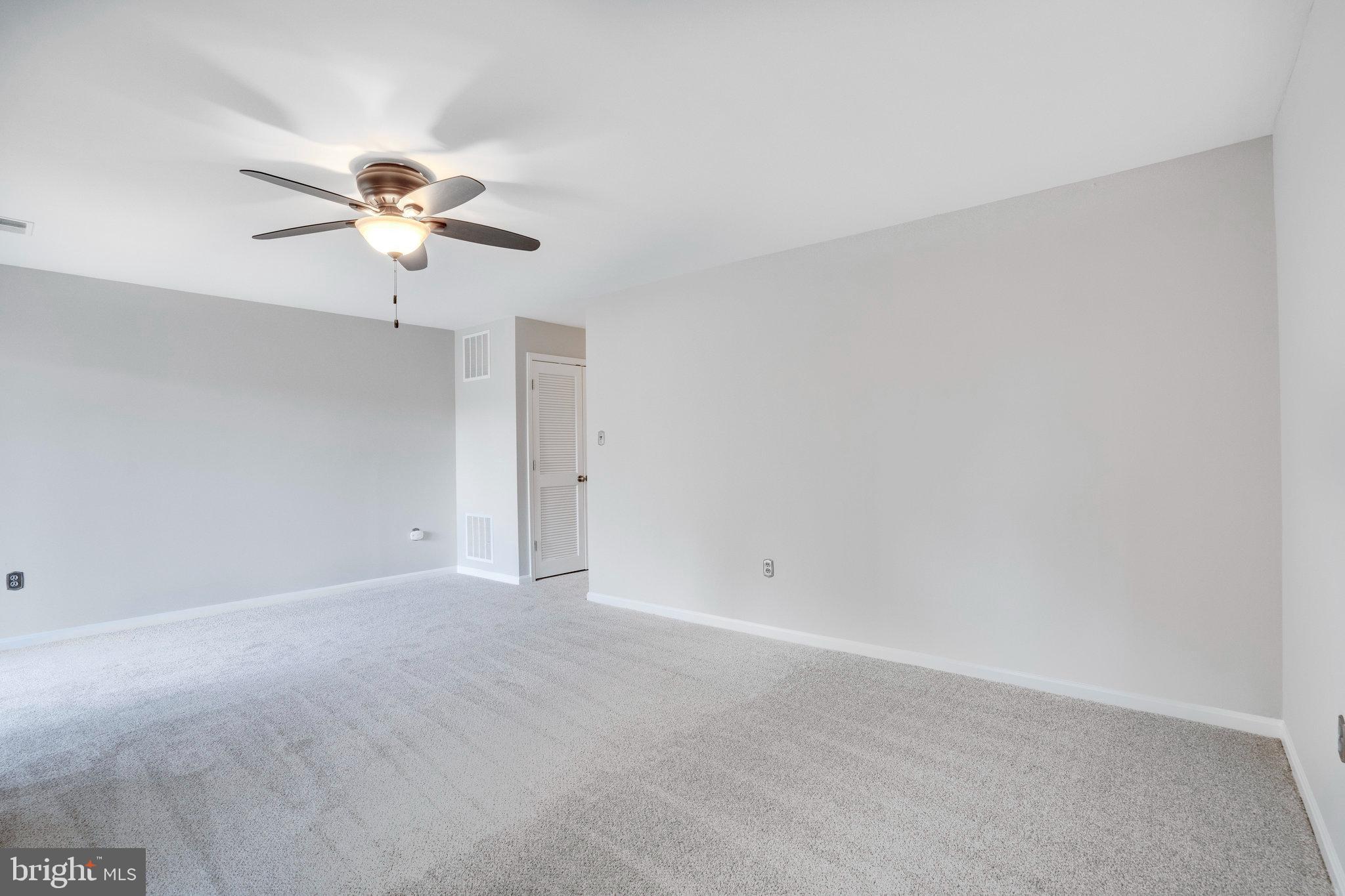 HUNTER VILLAGE - Residential