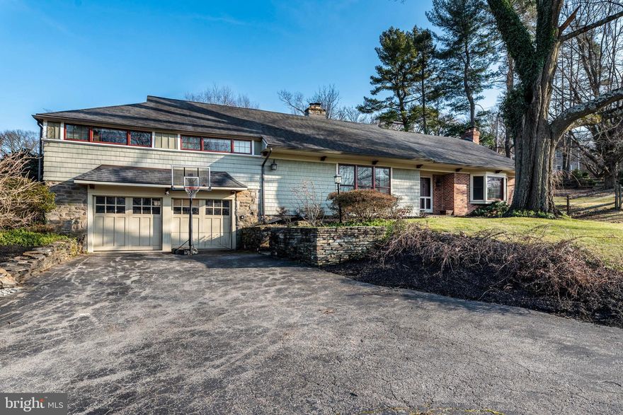 Stop! Look no further. What a beautiful single family home in Villanova. The entire home has been freshly painted and offers a spacious layout and beautiful outdoor landscaping. As you enter into the foyer, you'll be greeted with a flowing floorplan featuring a spacious family room, formal dining room, eat-in kitchen and living room. The dining room has a sliding glass door with access to the fenced in backyard.  Upstairs has four bedrooms. The two car garage has interior entry through the basement. This home sits on close to a half an acre and sits back on the lot offering a quiet setting. Additional features include two fireplaces on the main level and zoned HVAC. 725 Woodfield is conveniently located in Villanova in Lower Merion Township close to the schools, universities including Cabrini, Eastern University and Villanova University and easy access to interstate 476 for a quick trip to the Airport, interstate 76 with easy access into Philadelphia and the Pennsylvania Turnpike. There are plenty of restaurants and shops of your choice since this home offers and easy commute into Downtown Wayne, Downtown Bryn Mawr or Conshohocken. Book your showing today, because it won't last long!