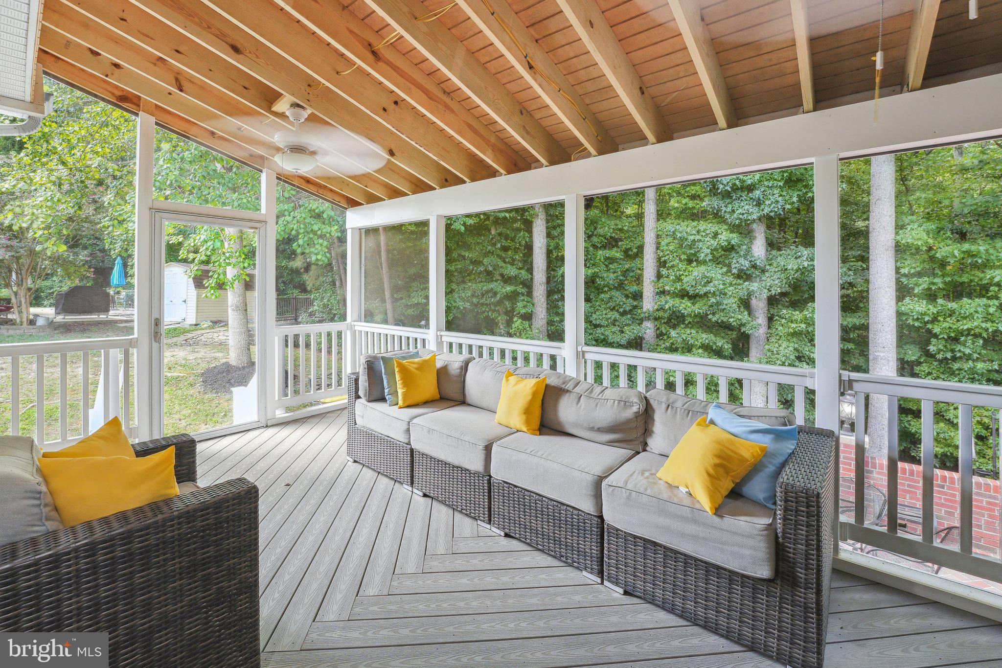 LINWOOD KNOLLS - Residential