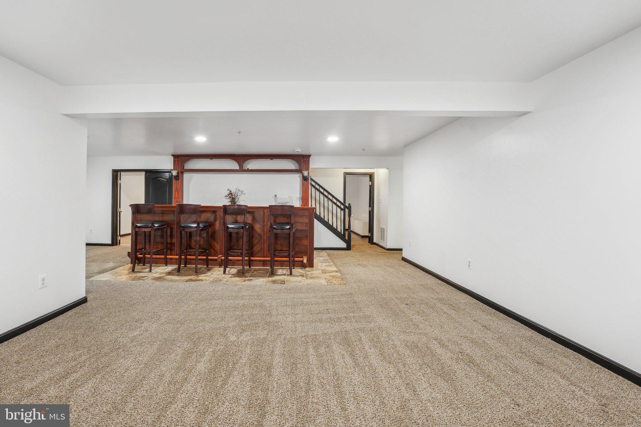 LINWOOD KNOLLS - Residential