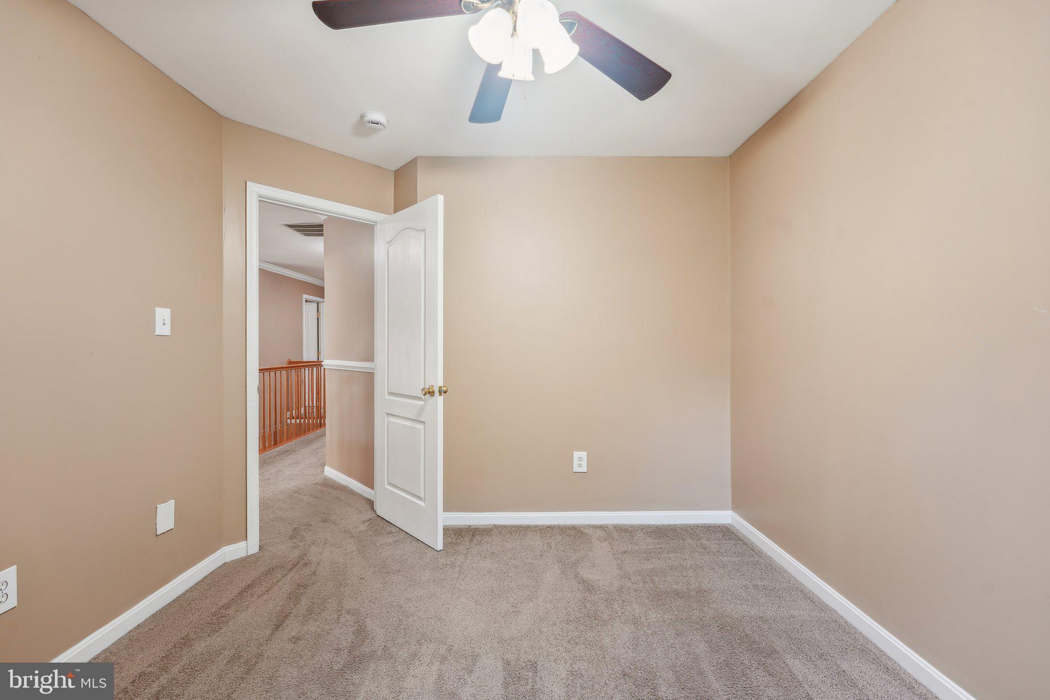 LINWOOD KNOLLS - Residential