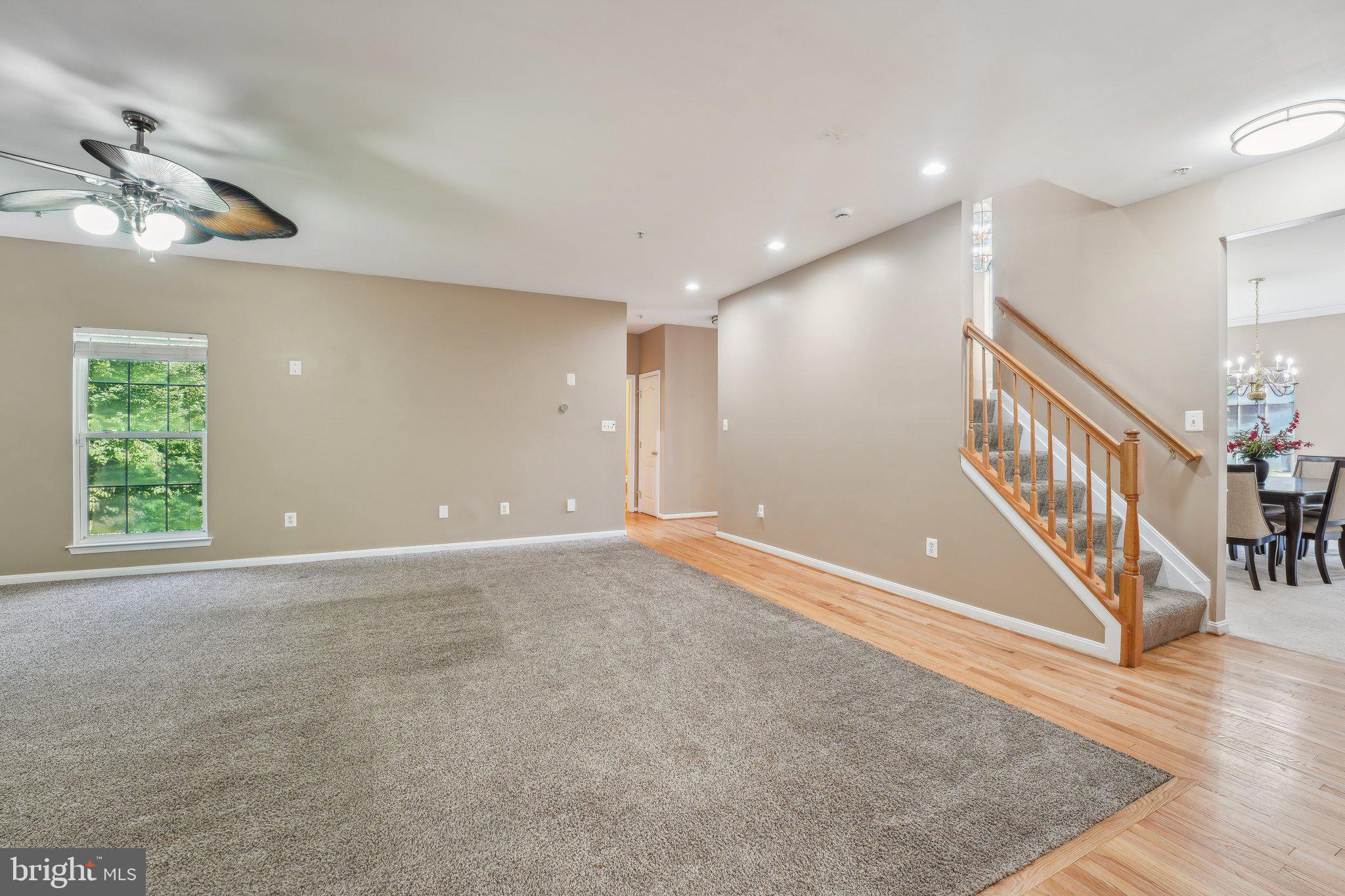 LINWOOD KNOLLS - Residential