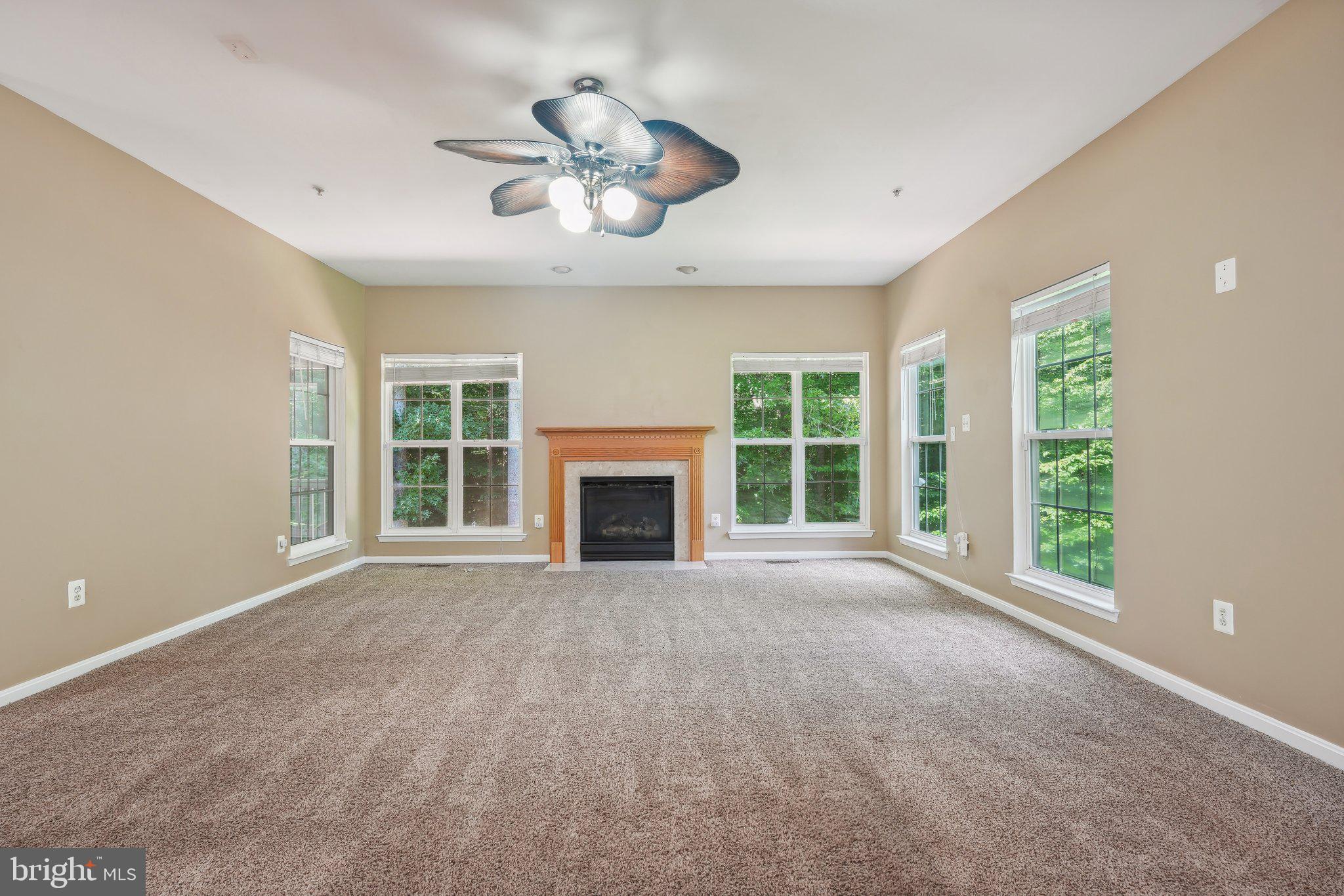 LINWOOD KNOLLS - Residential