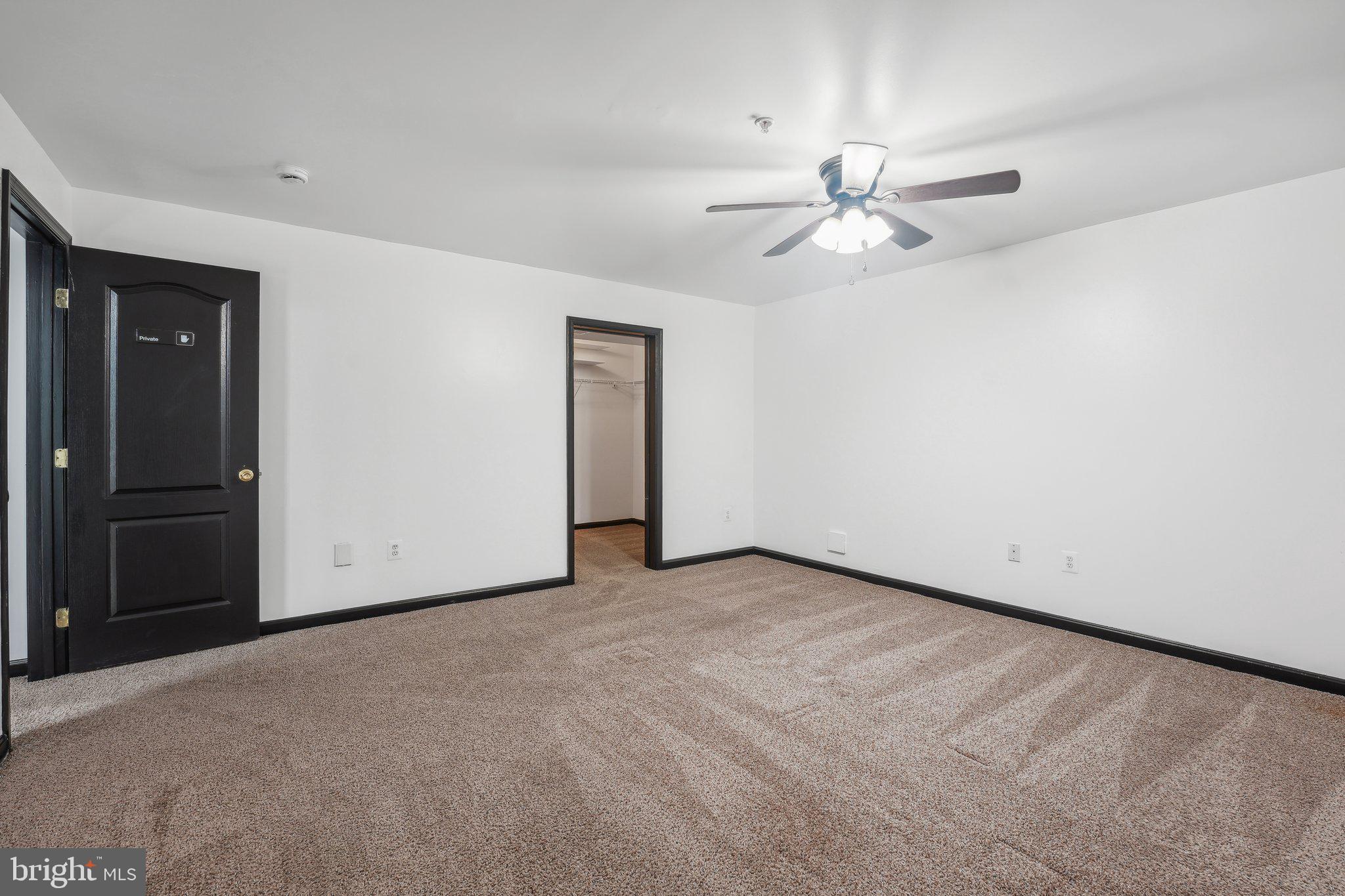 LINWOOD KNOLLS - Residential