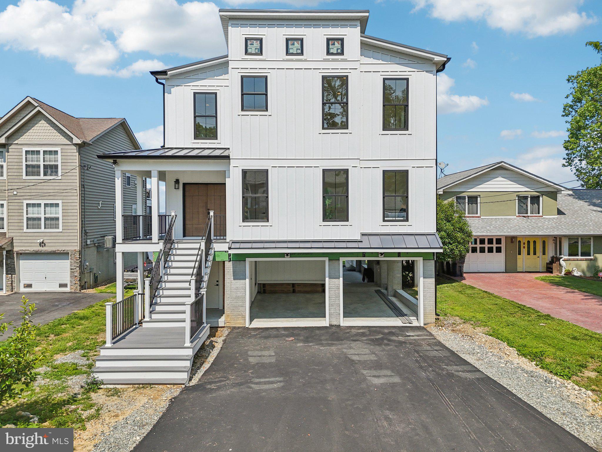 61 CHERRY LANE