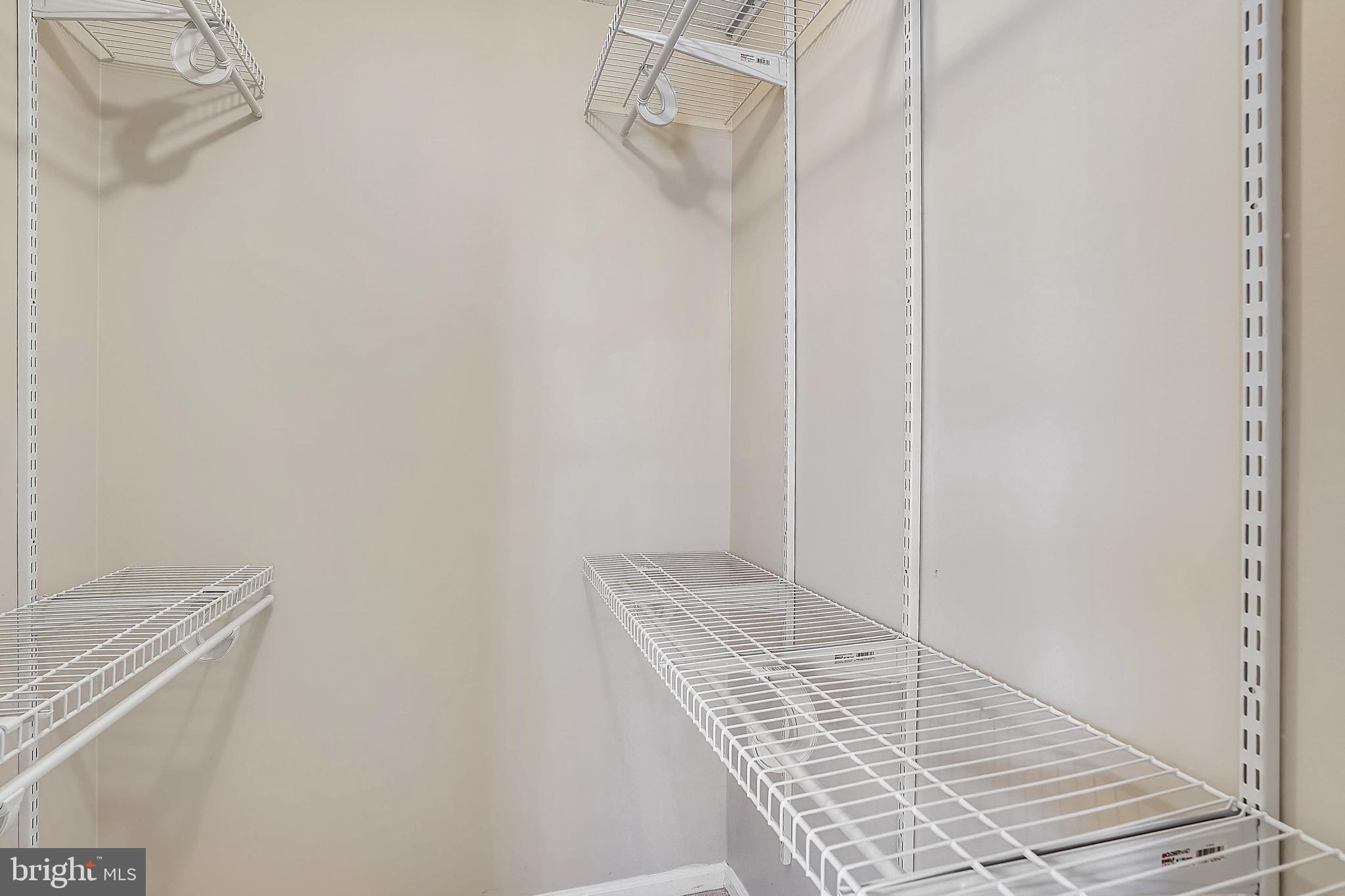 MOCKINGBIRD - Residential