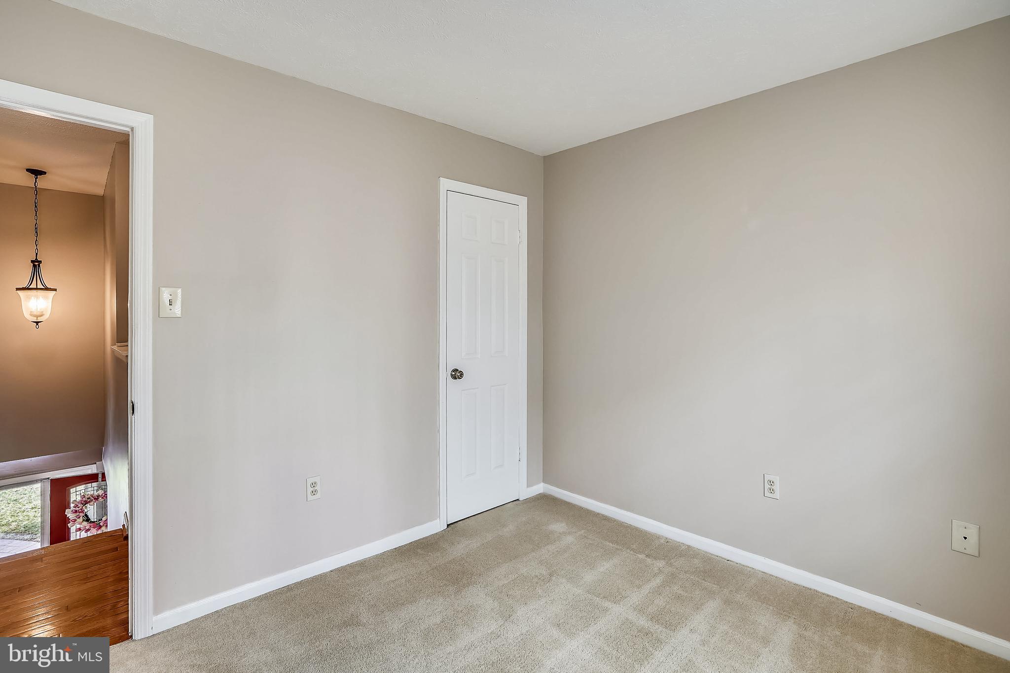 MOCKINGBIRD - Residential