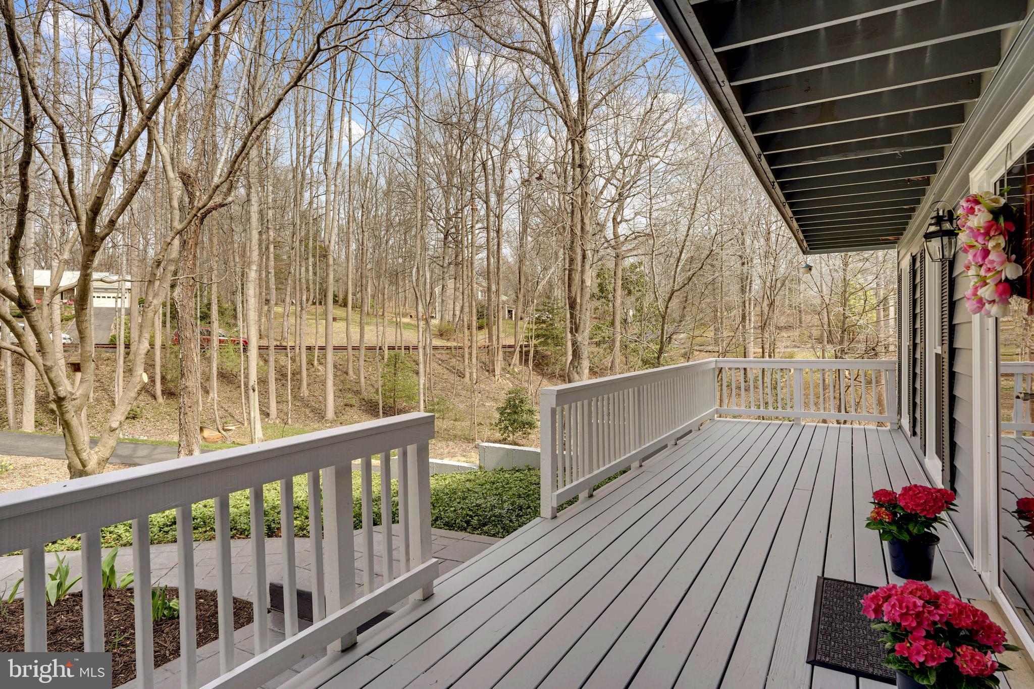 MOCKINGBIRD - Residential