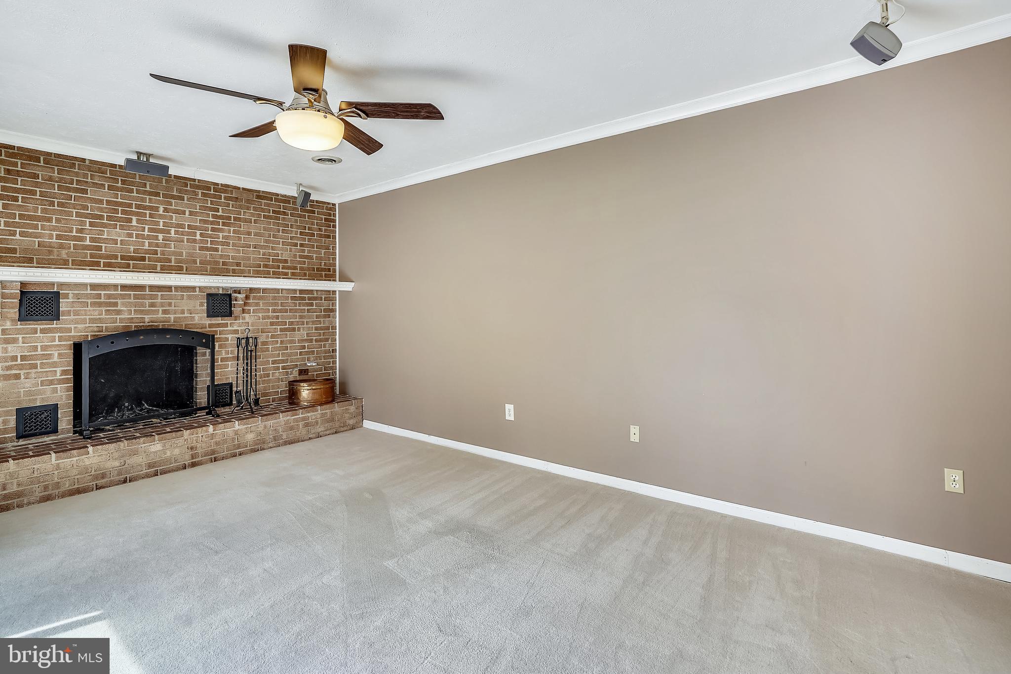 MOCKINGBIRD - Residential