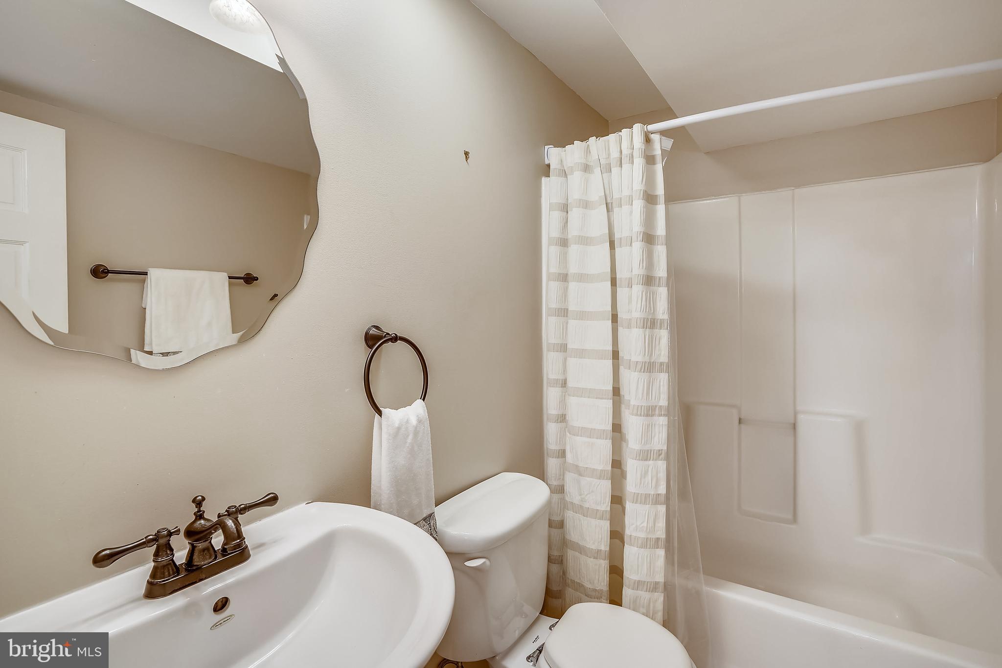 MOCKINGBIRD - Residential