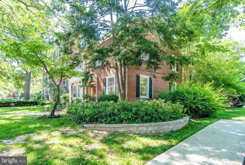 2990 S COLUMBUS STREET ARLINGTON VA 22206