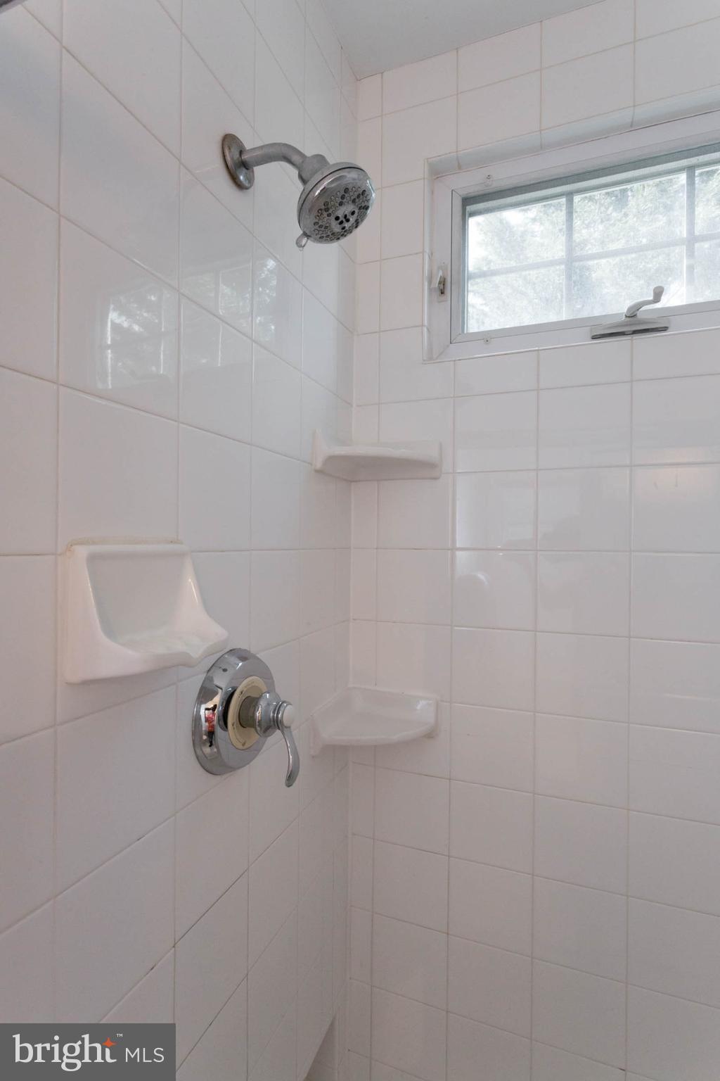 GLENBROOKE WOODS - Residential