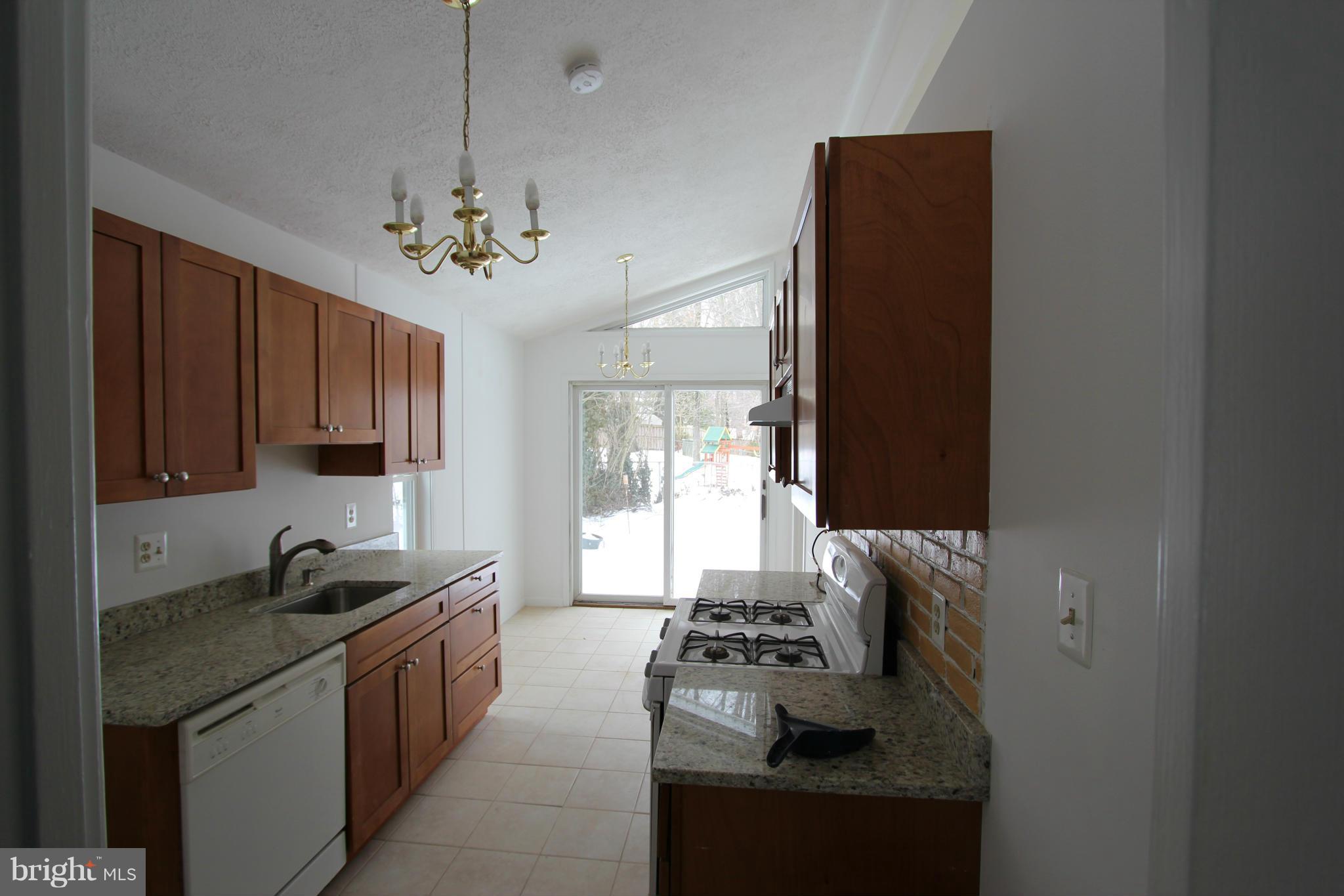 LAKE RIDGE - Residential