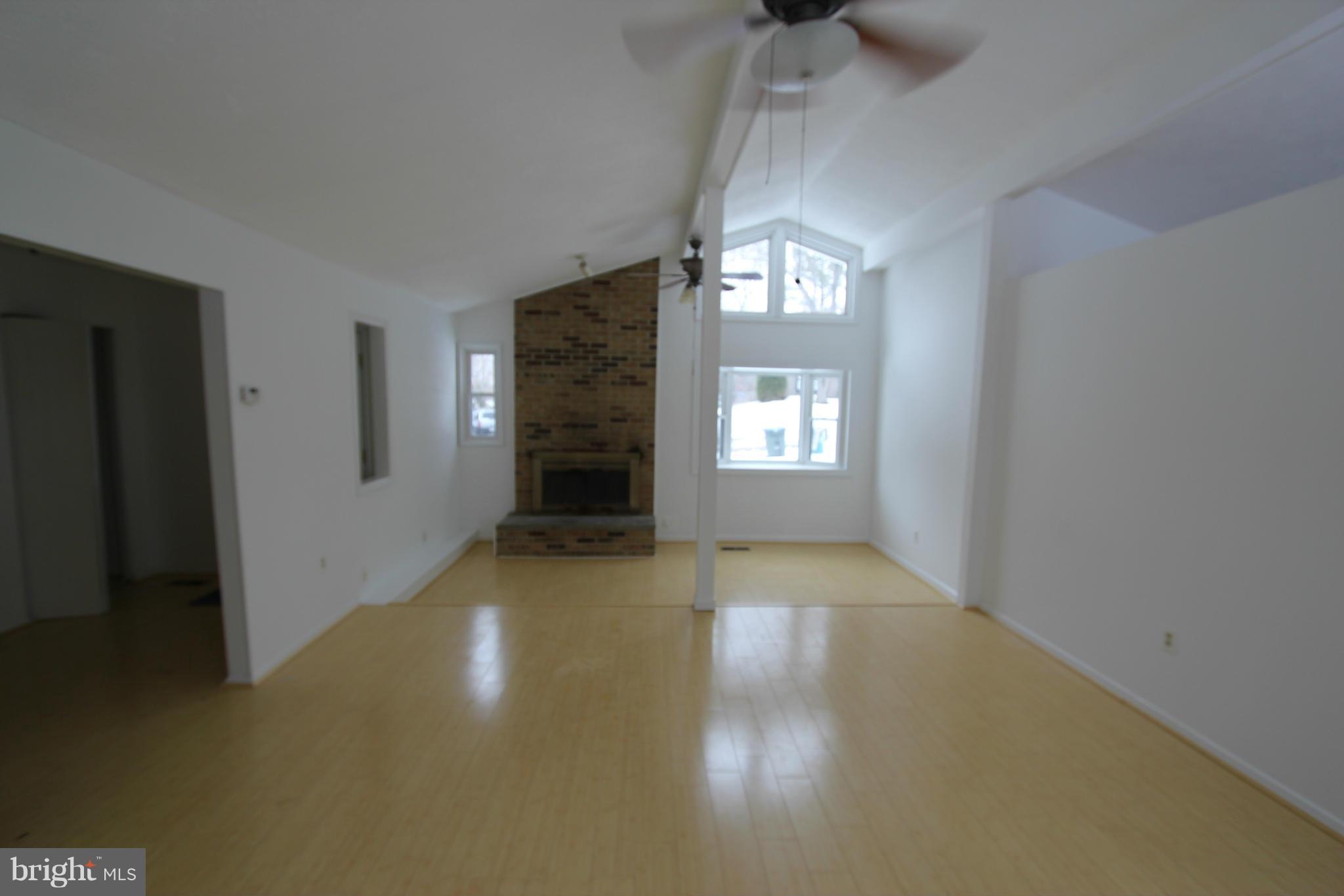 LAKE RIDGE - Residential