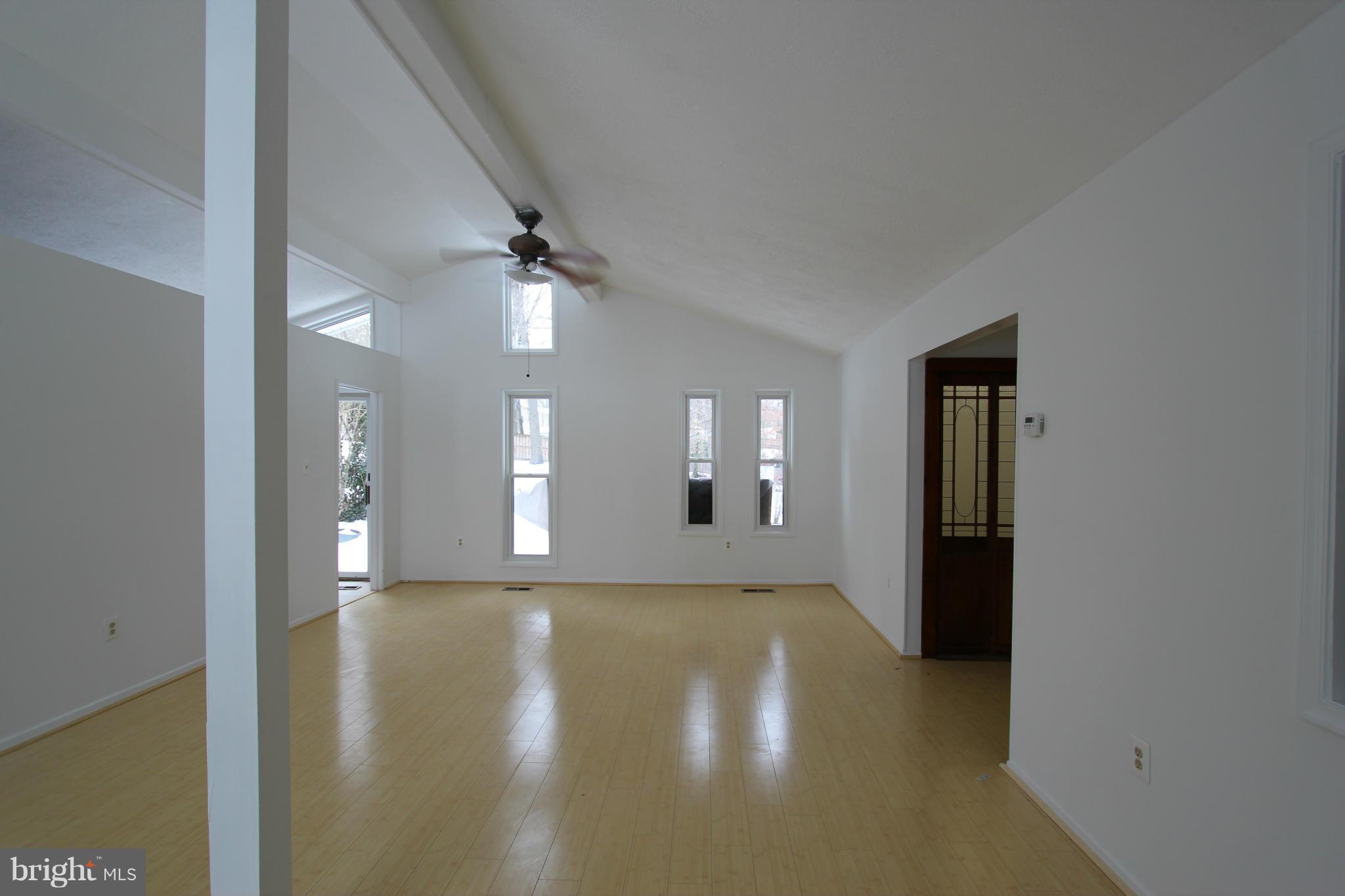 LAKE RIDGE - Residential