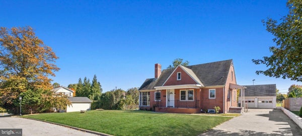 630 APPLE AVE, FREDERICK, MD 21701 - Image 90b8d7f8c7700df8d5955c29fda2c9c2/2249483692