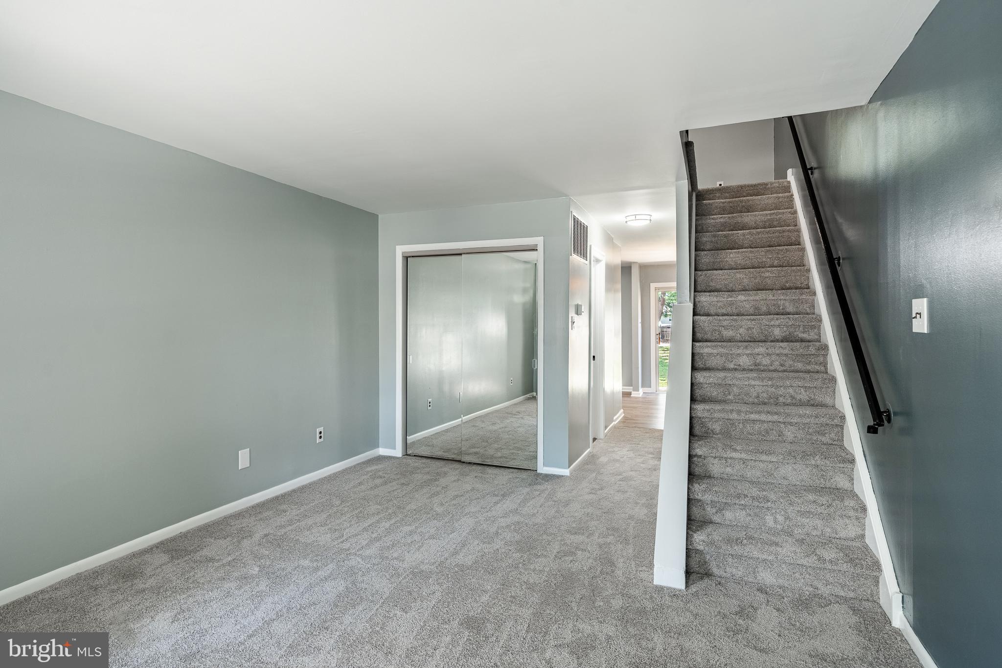 1328 ROLLING GLEN