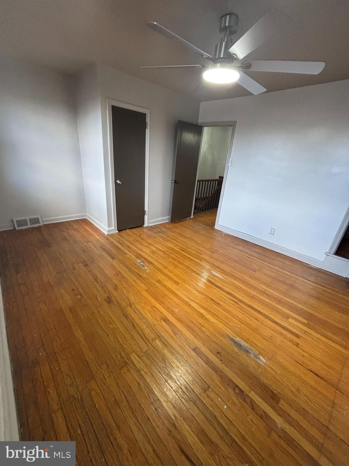 LAWNCREST - Residential Lease