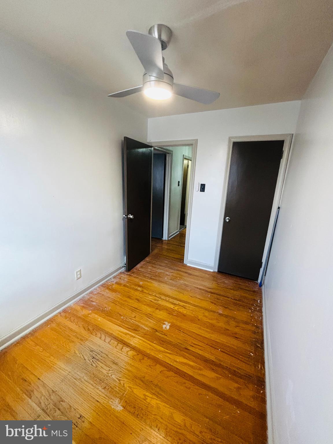 LAWNCREST - Residential Lease