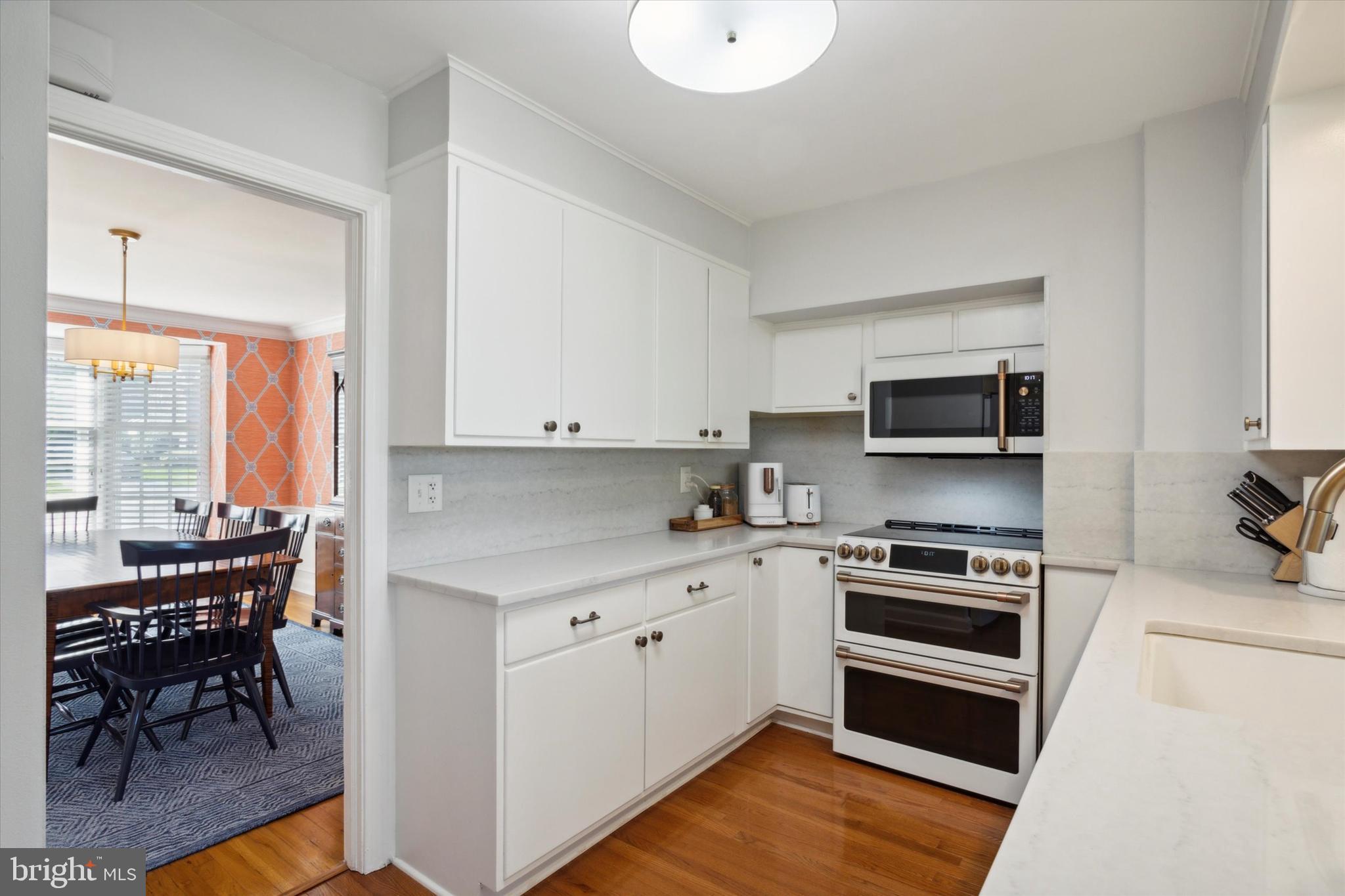 MERION GOLF MANOR - Residential